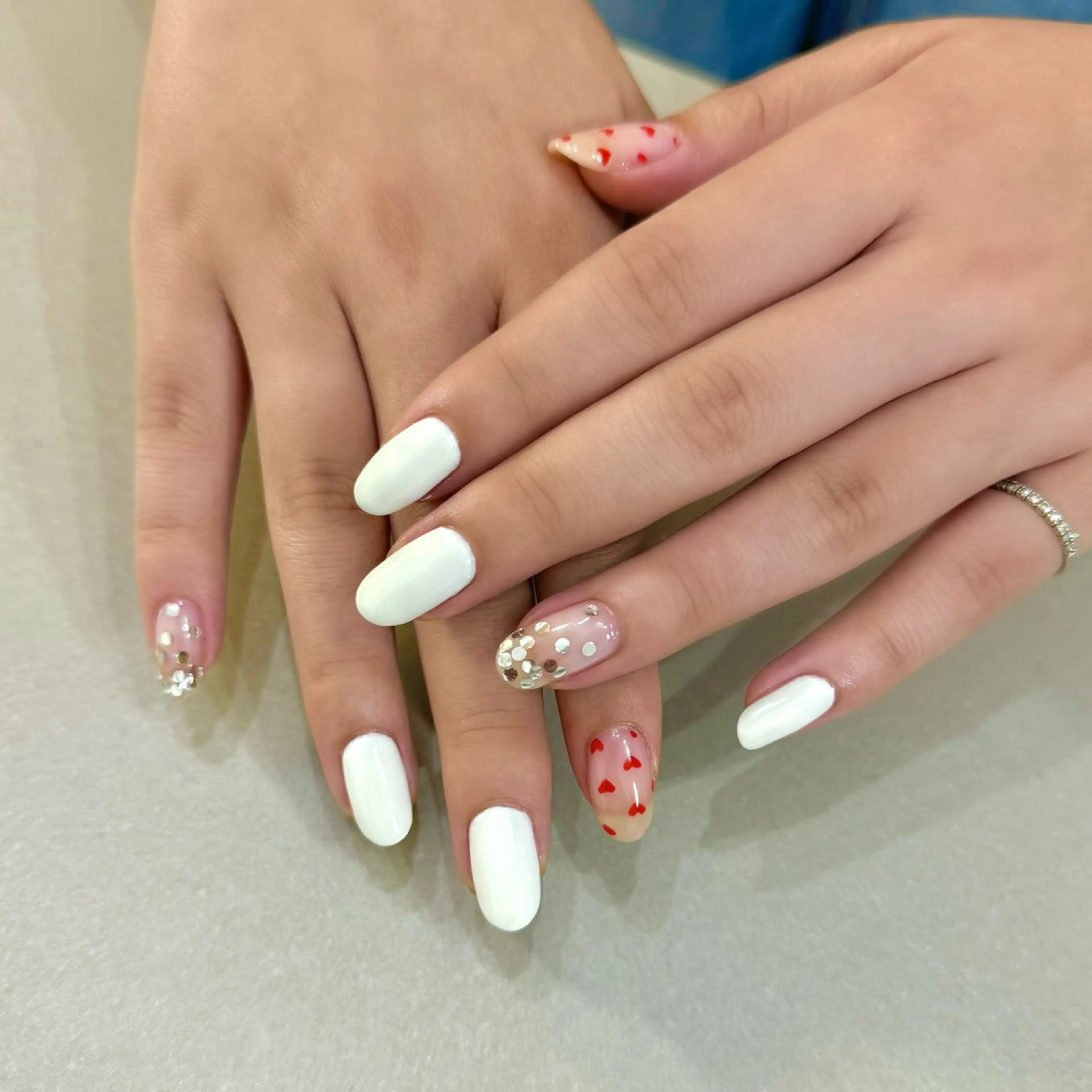 ネイル ハート シルバー ホワイト ハンドネイル HARUKA ネイリスト福岡/薬院のネイルデザイン