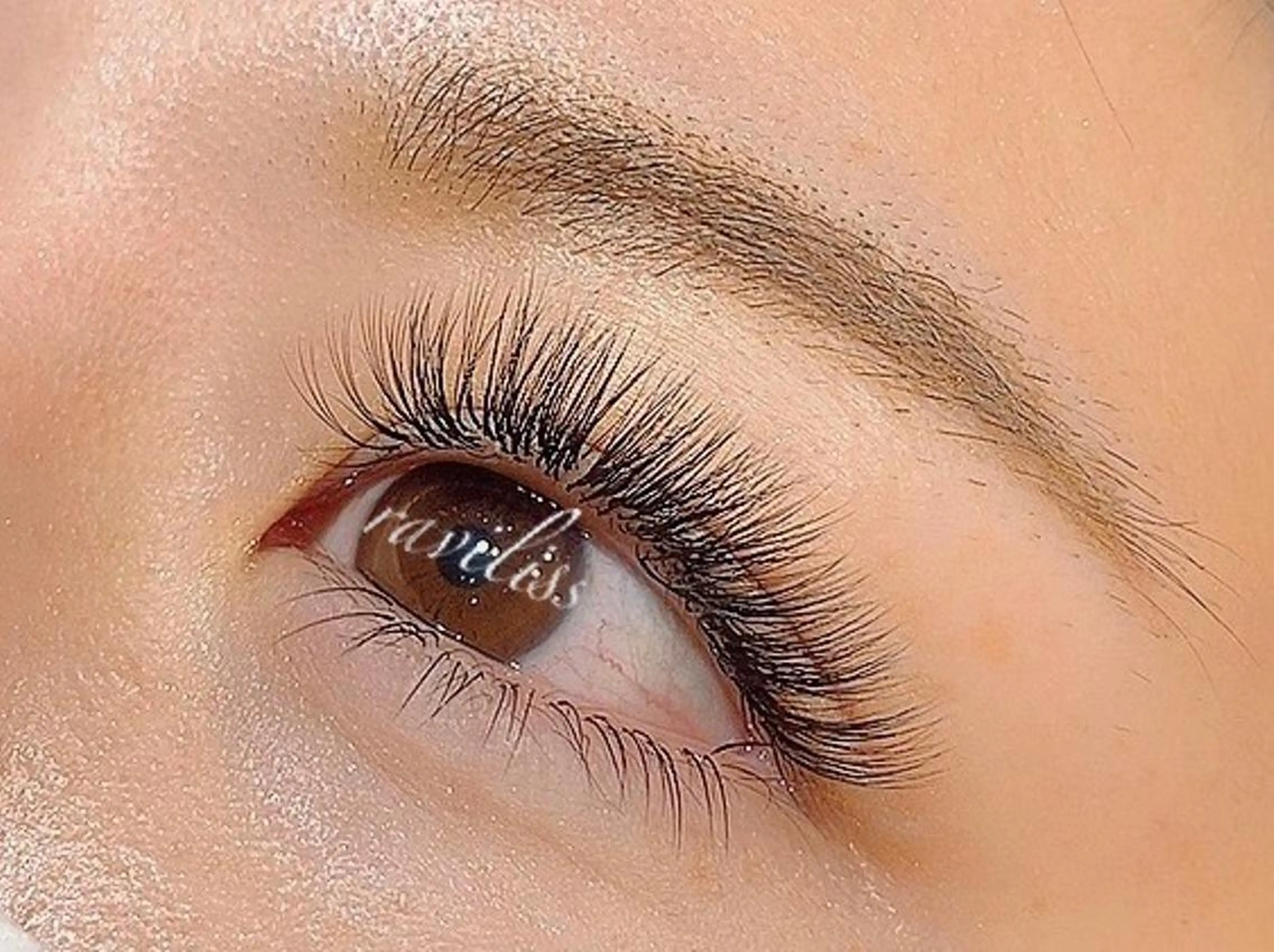 マツエク・マツパ RAVILISS 【ラヴィリス】のマツエク・マツパデザイン