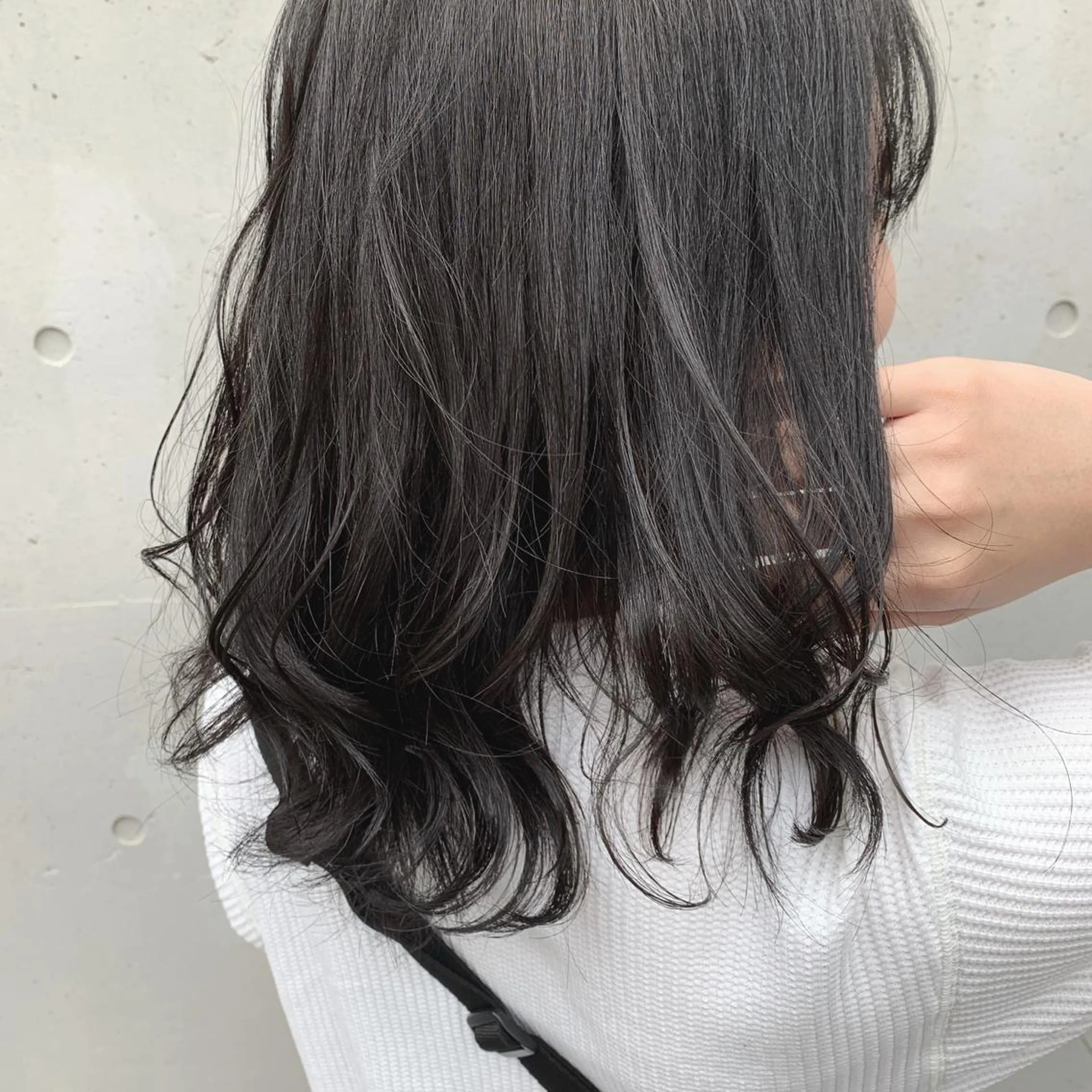 ミディアム カラー パーマ ヘアアレンジ メンズ キッズ マツエク・マツパ ダークグレー 田中 裕士のヘアスタイル
