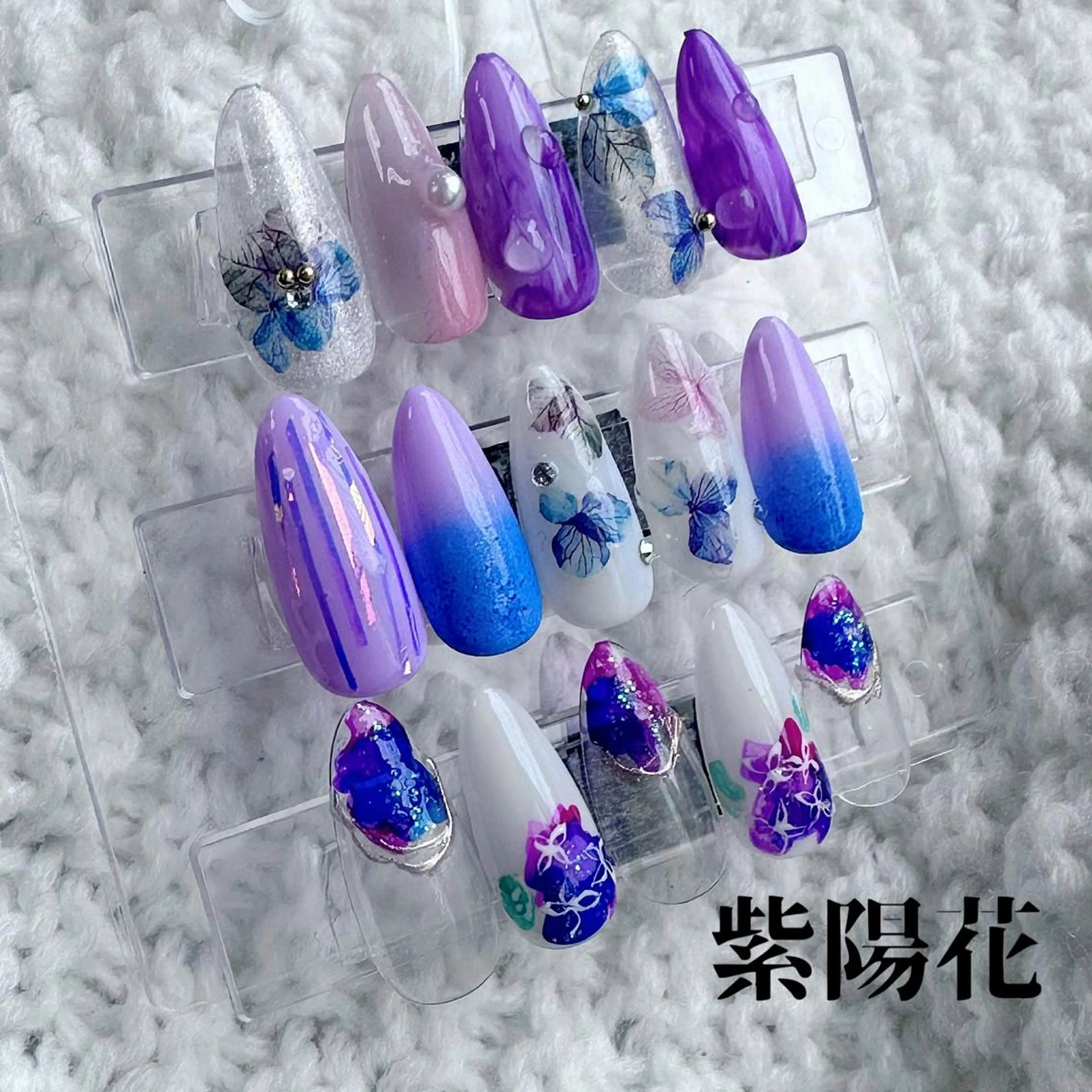 ネイル 新山 聖のネイルデザイン