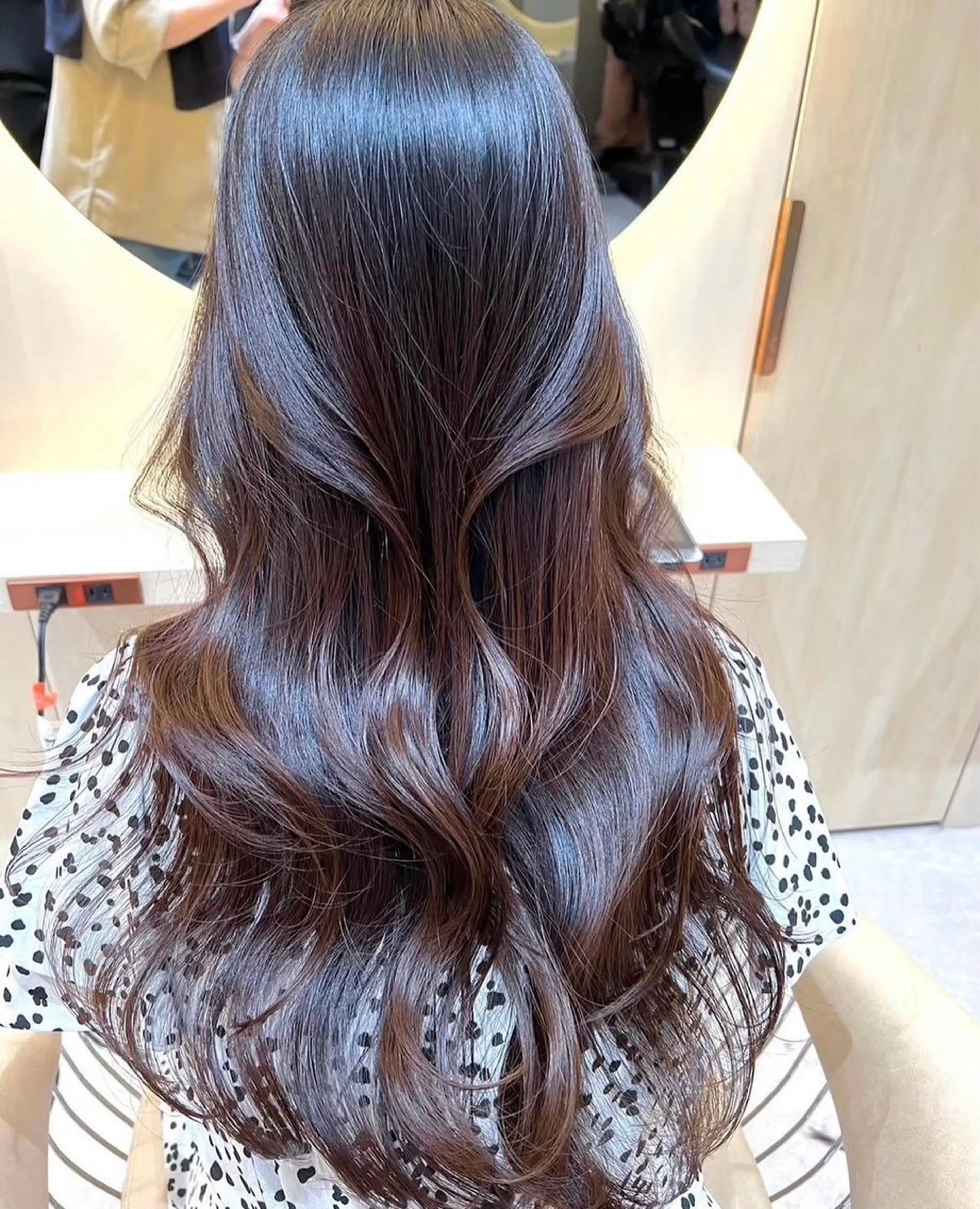 ロング カラー ヘアアレンジ 三井 千里のヘアスタイル