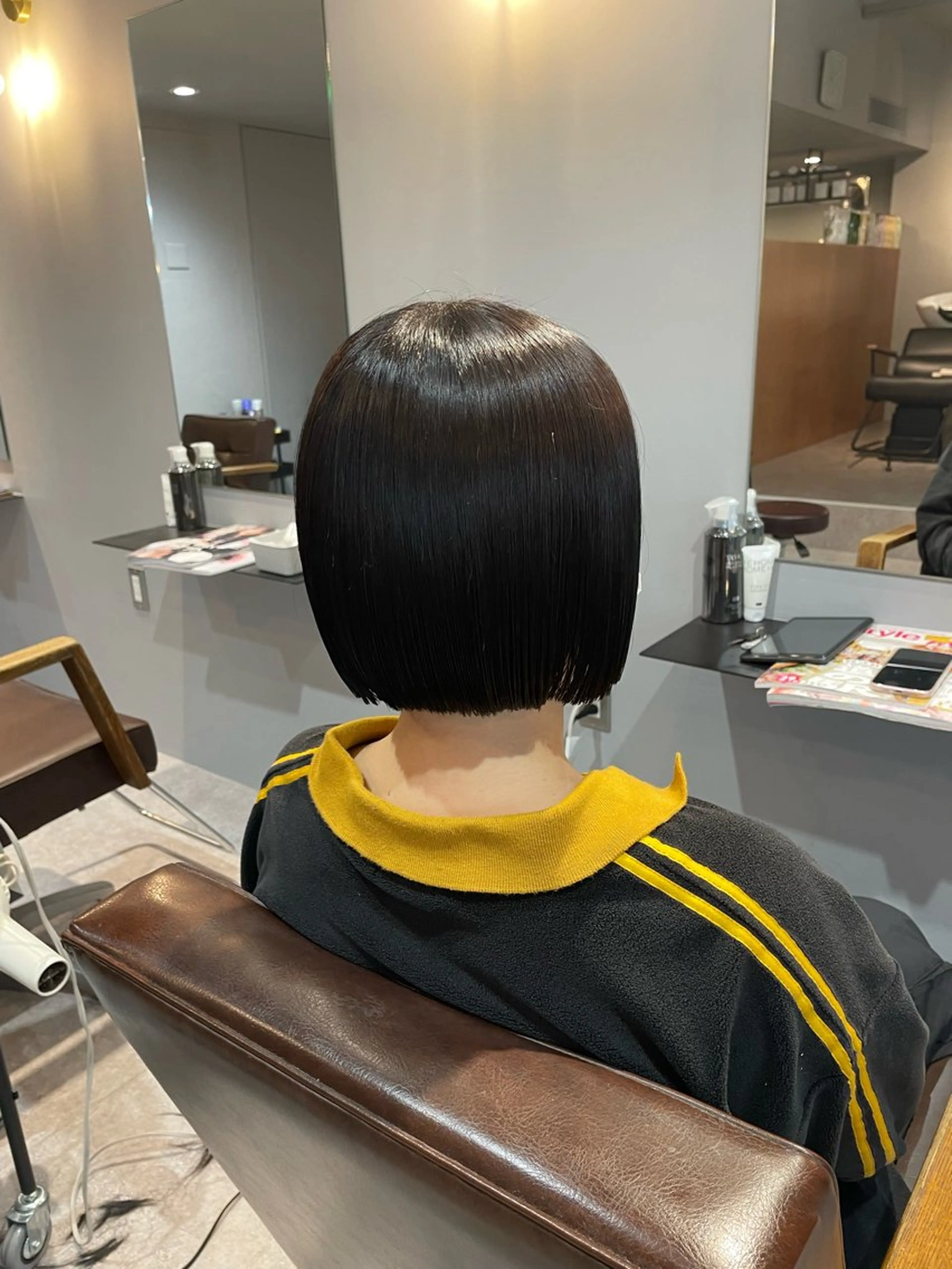 ショート ボブ カット Mimi🎀ブリーチ なし透明感 Ｗカラーのヘアスタイル