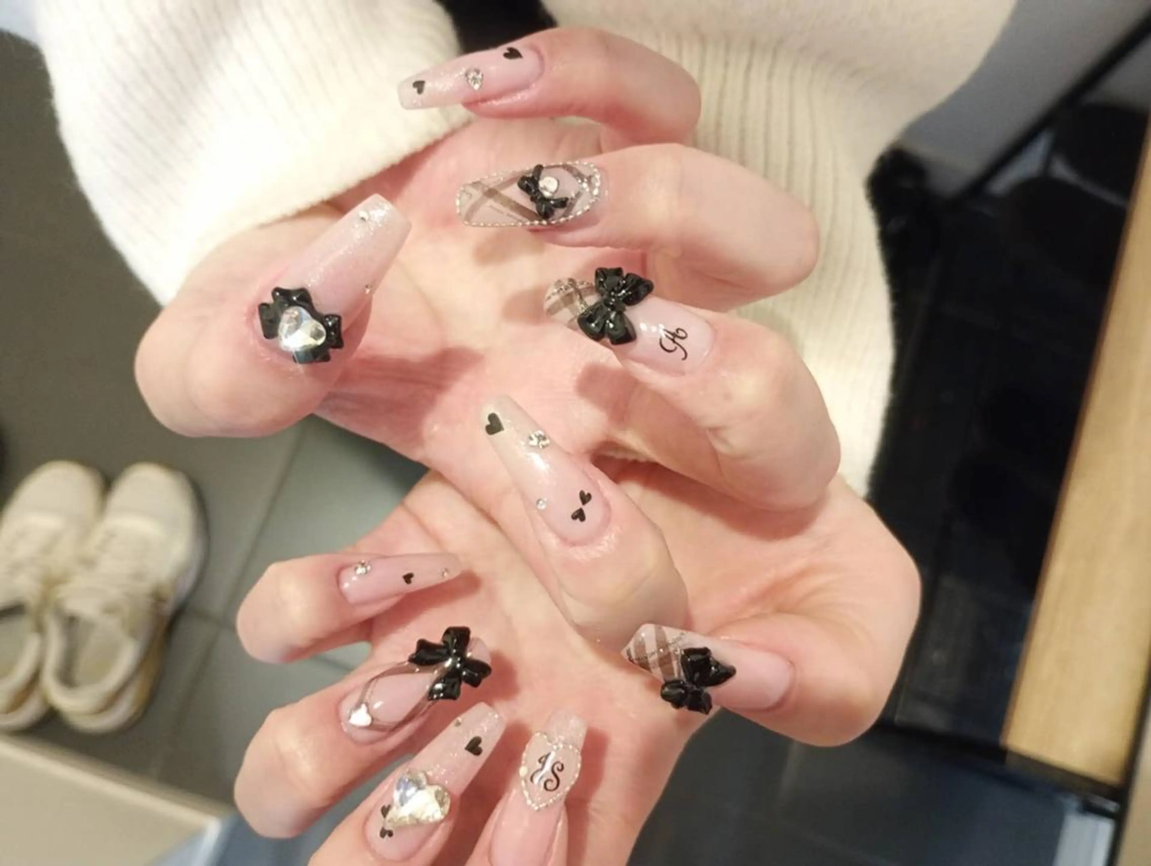 ネイル 長さ出し フレンチネイル ジェルネイル ガラスフレンチ 韓国ネイル Hana Bloom Nail💛Rinaのネイルデザイン