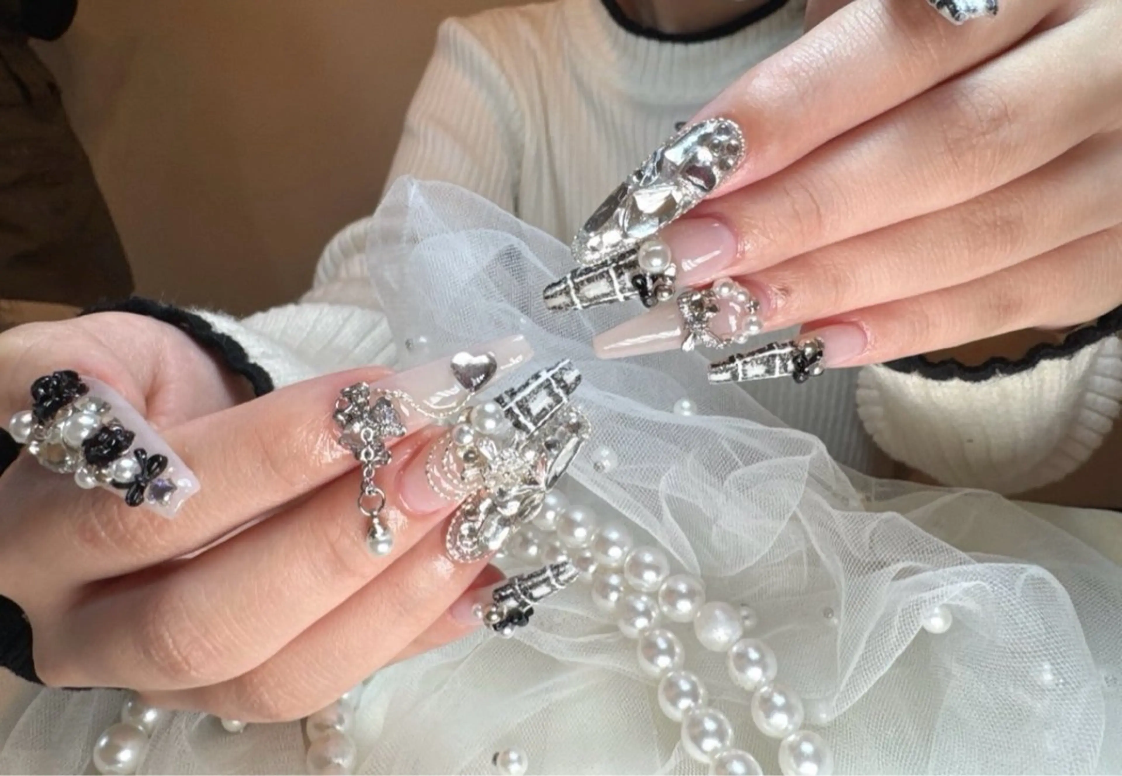 ネイル ハンドネイル WO MIAO💎のネイルデザイン