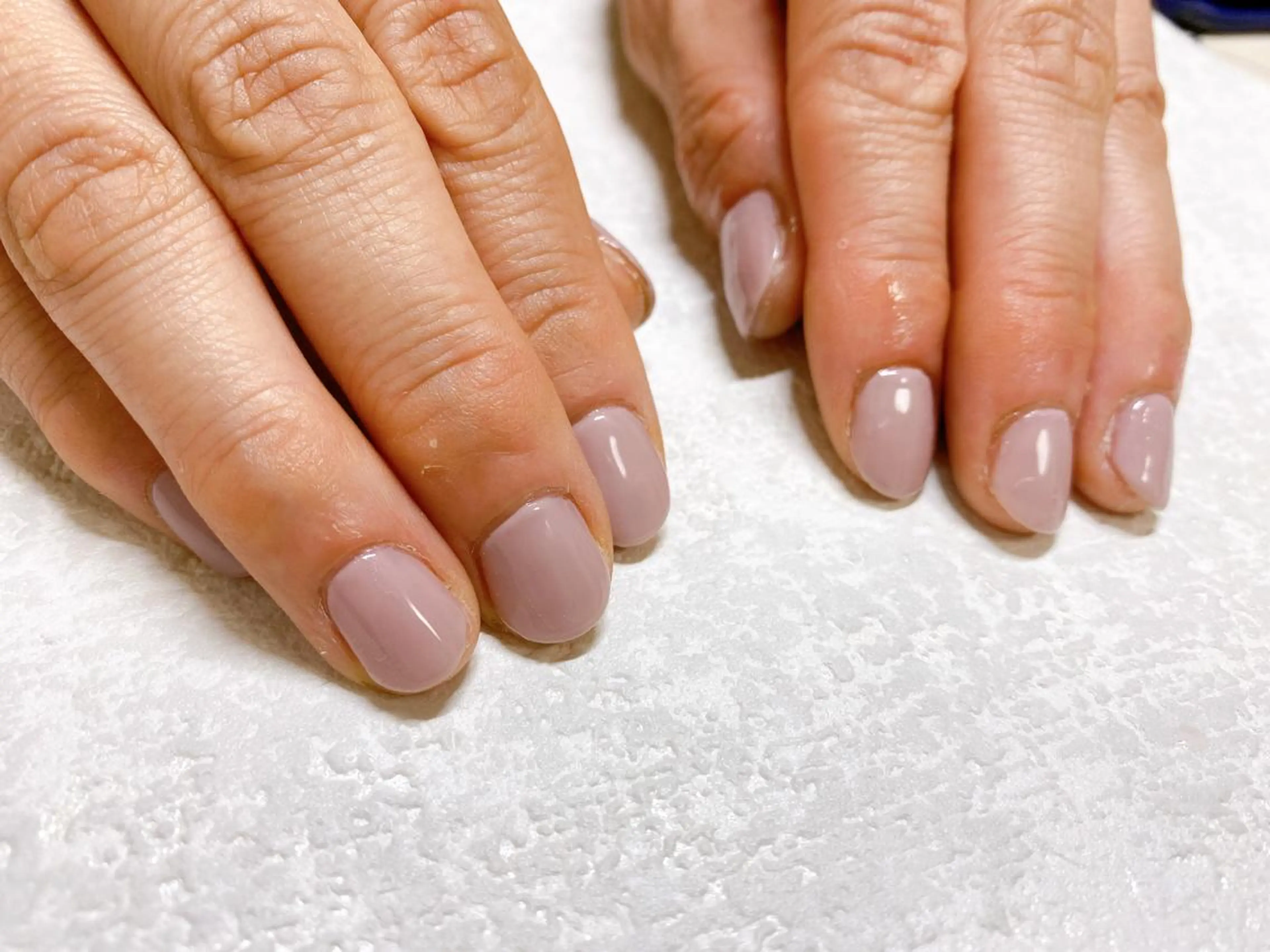 ネイル オーロラネイル フラワーネイル フットネイル フレンチネイル ジェルネイル mogunail &blowのネイルデザイン