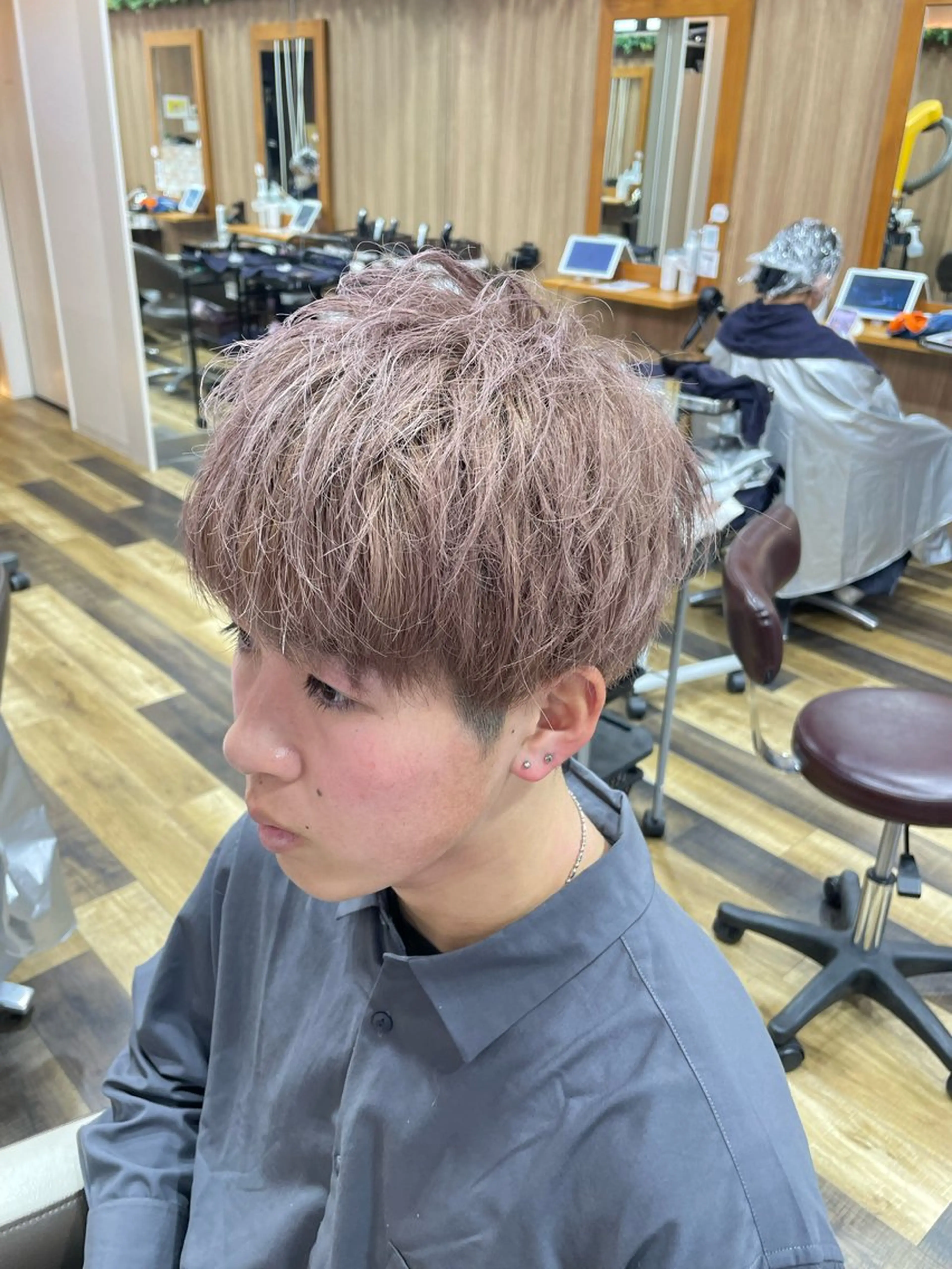 ショート カラー メンズ ヘアカラー トリートメント 山際勇策 /岐阜美容師のヘアスタイル