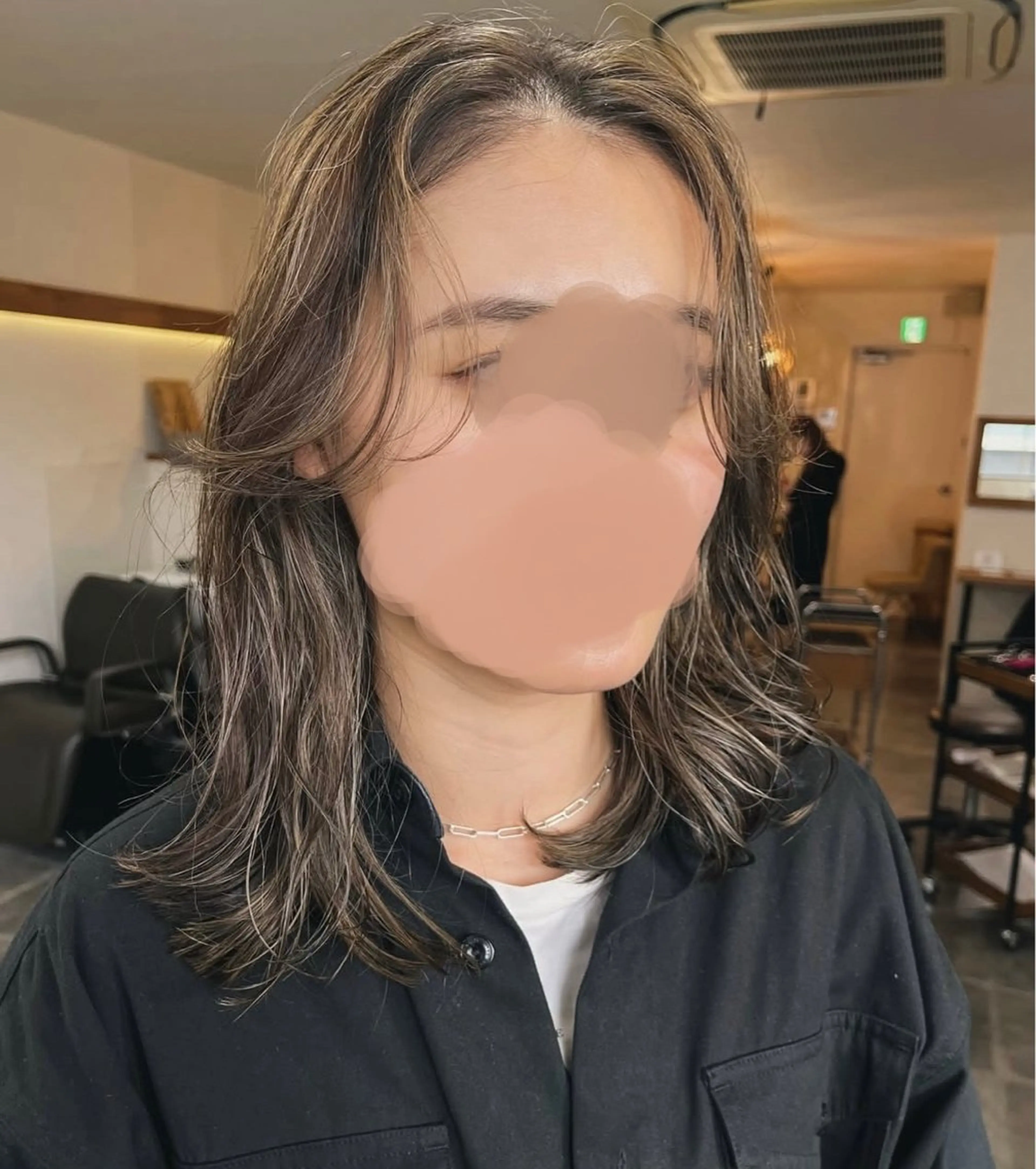 セミロング カラー ヘアカラー momoka モデル募集のヘアスタイル