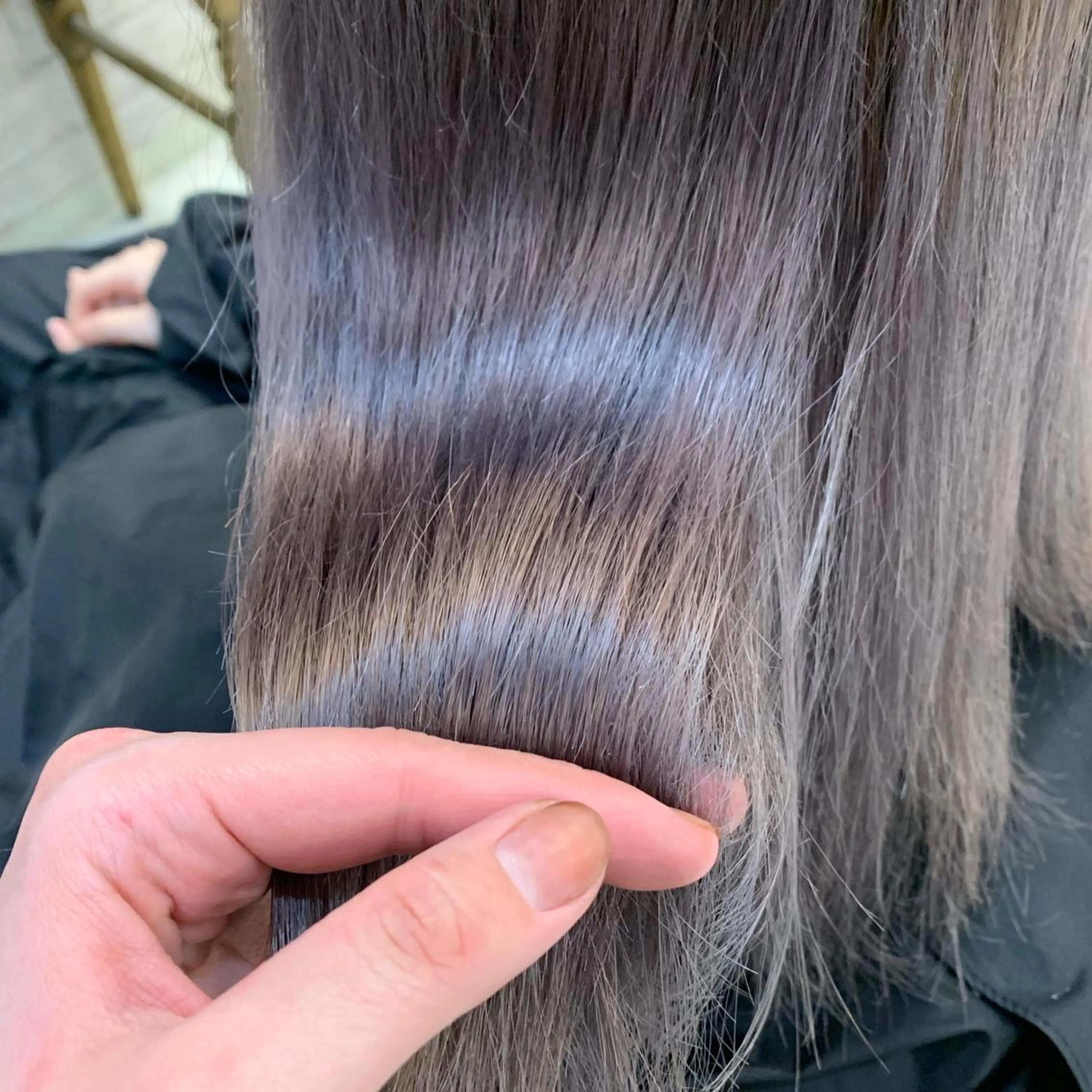 カラー 天野 利咲のヘアスタイル