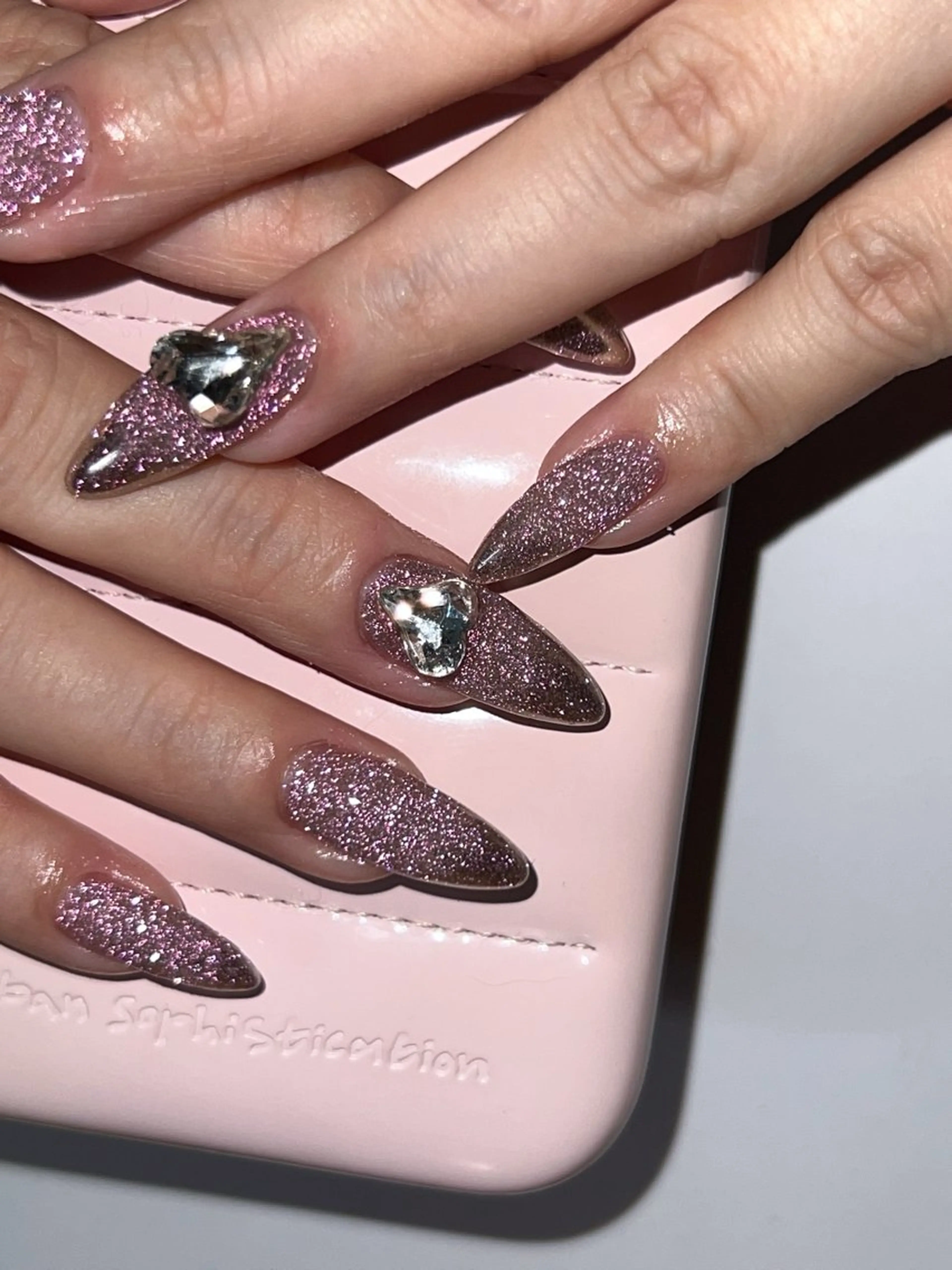 ネイル maison dari (ﾒｿﾞﾝ   ﾀﾞﾘ )所属・高橋 ユカのネイルデザイン