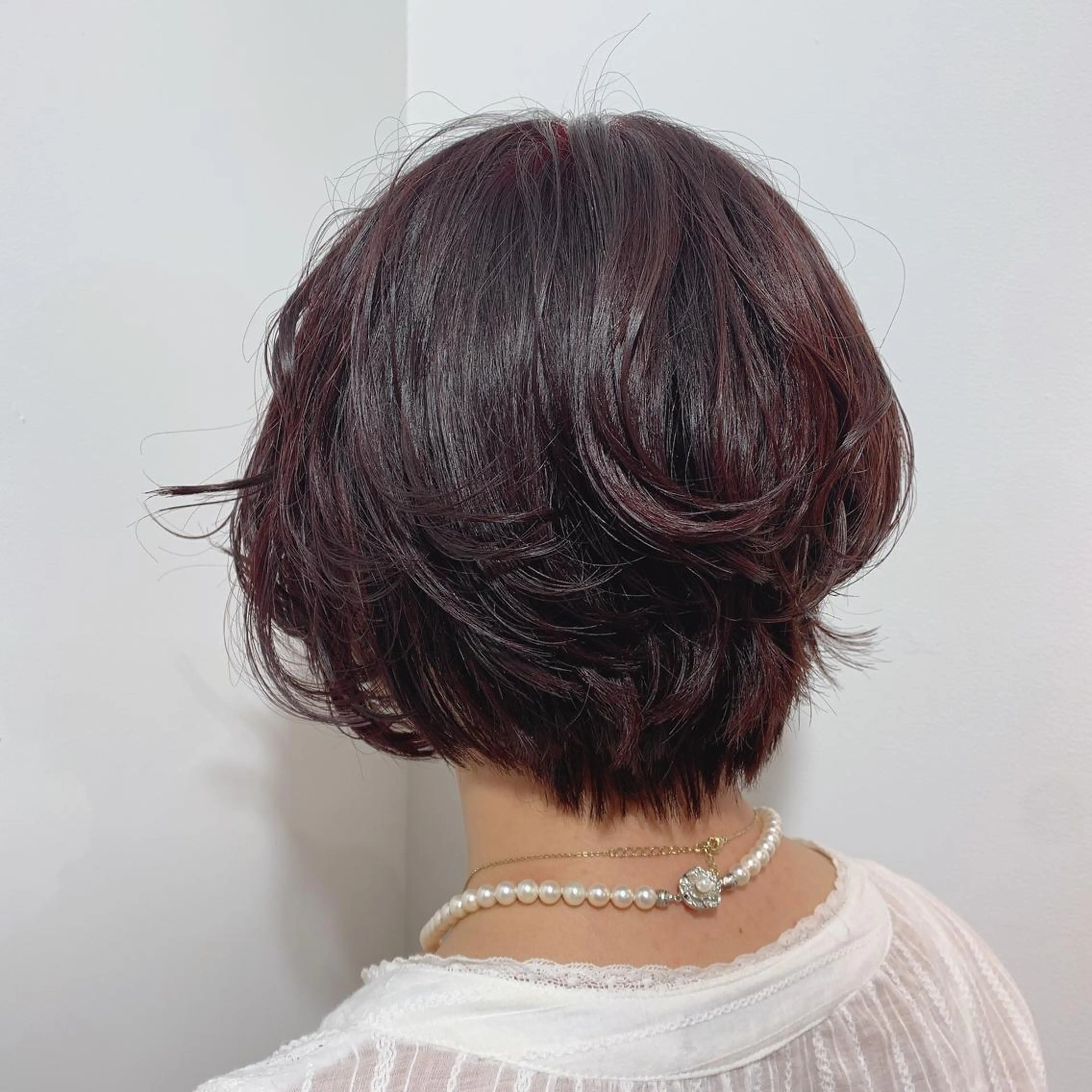 ショート カラー もにか🌞原宿/渋谷 🌝ブリーチカラーのヘアスタイル