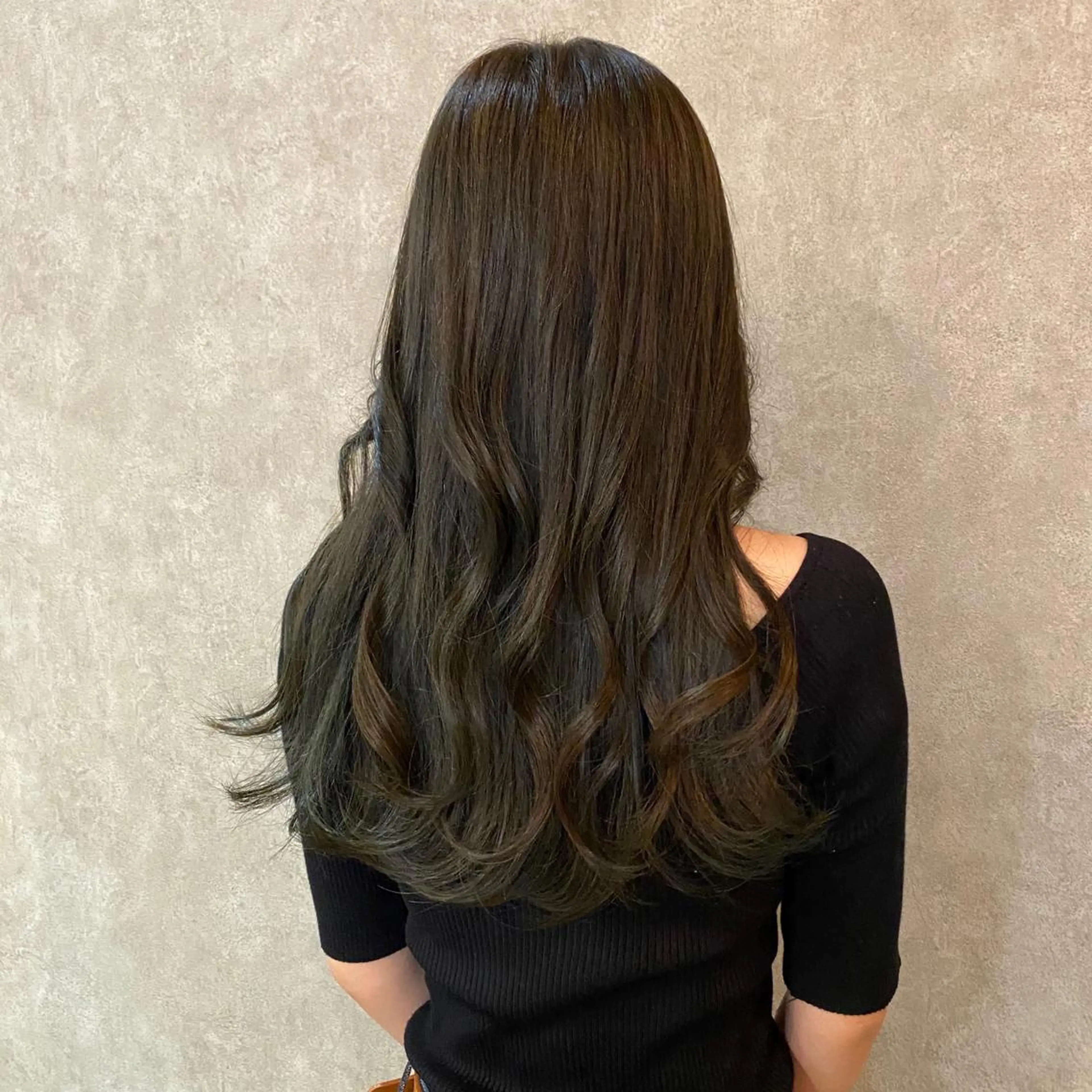 ロング カラー 烏丸/顔周りカット/ くびれヘア/奈実のヘアスタイル