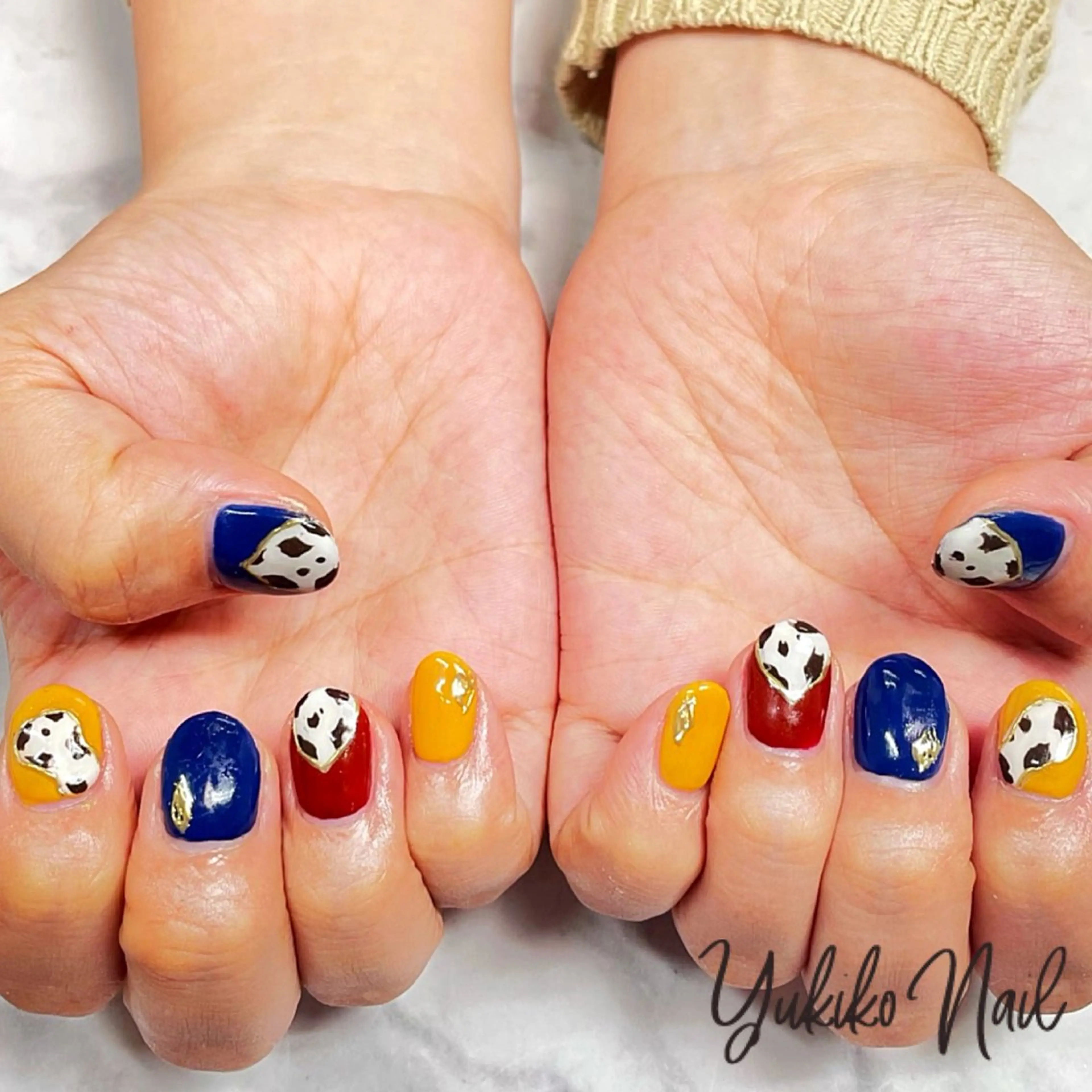 ネイル アニマル柄 ボルドー ネイビー ハンドネイル ユキコ ネイルのネイルデザイン