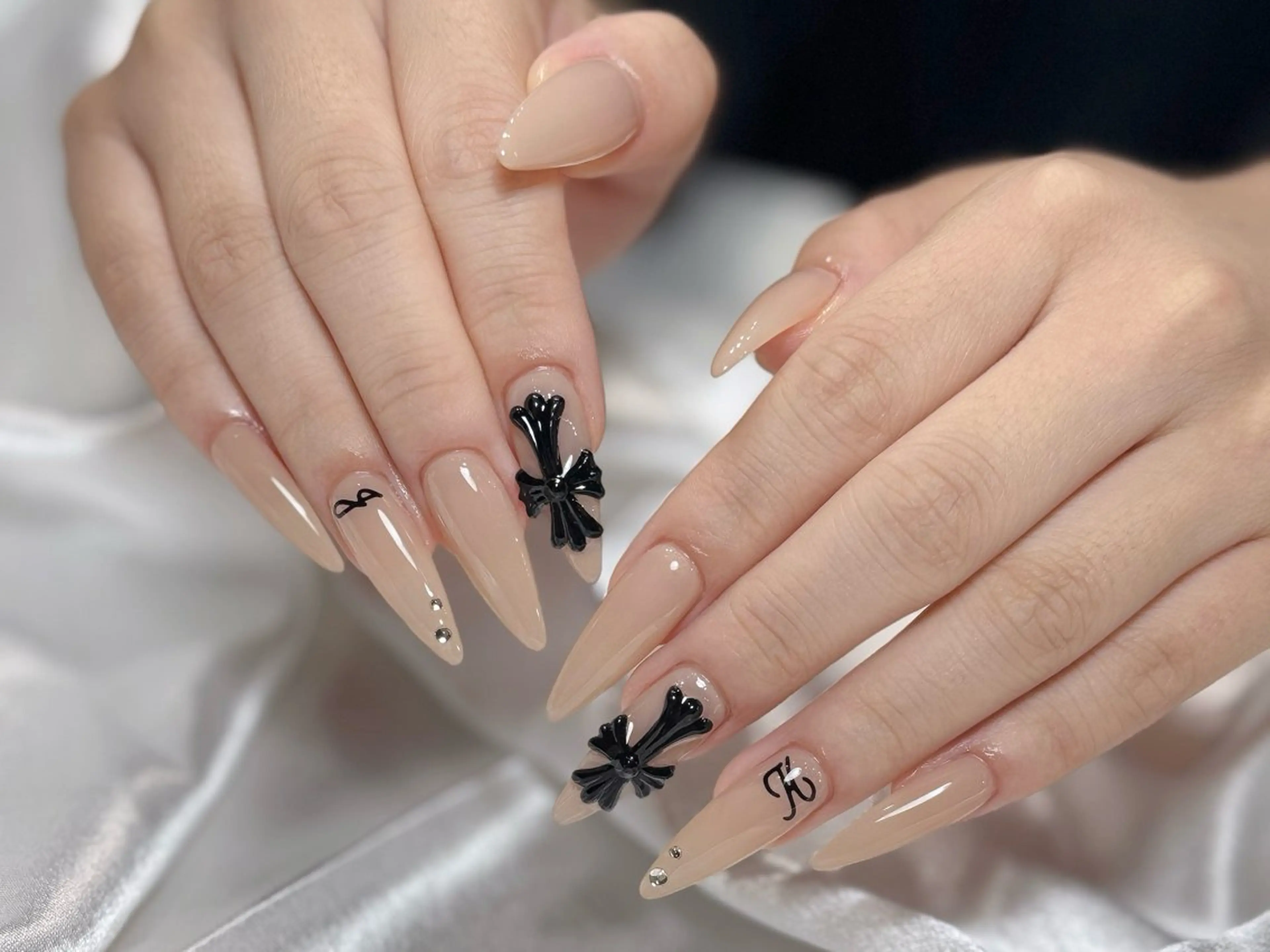 ネイル オーロラネイル チークネイル フットネイル フレンチネイル ジェルネイル Nichi Nailsのネイルデザイン