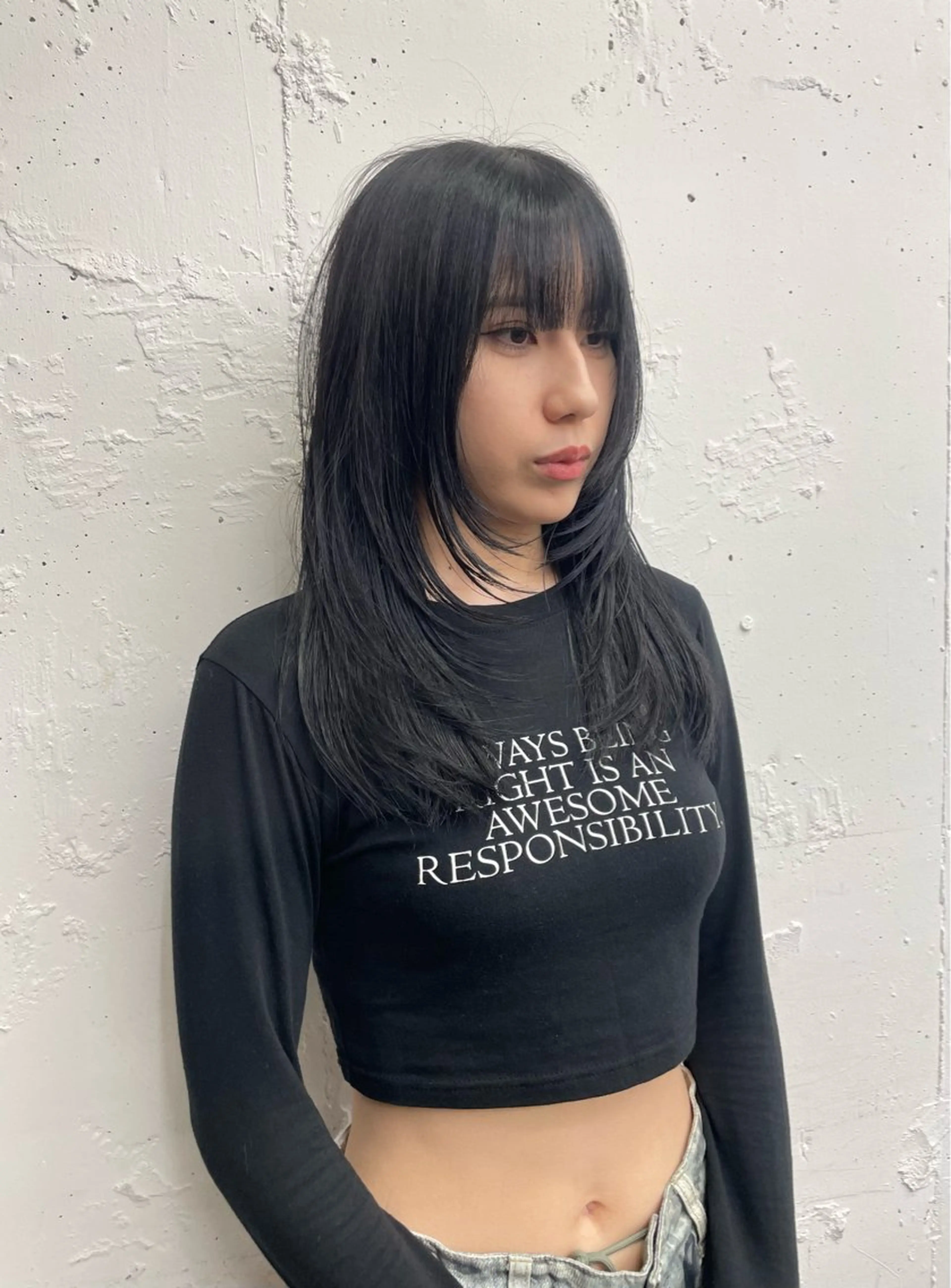 セミロング カラー 黒髪 ブルーカラー ブルーブラック 顔まわりレイヤー 顔周りカット カット ヘアカラー コーンロウ／ブレイズ SYUのヘアスタイル