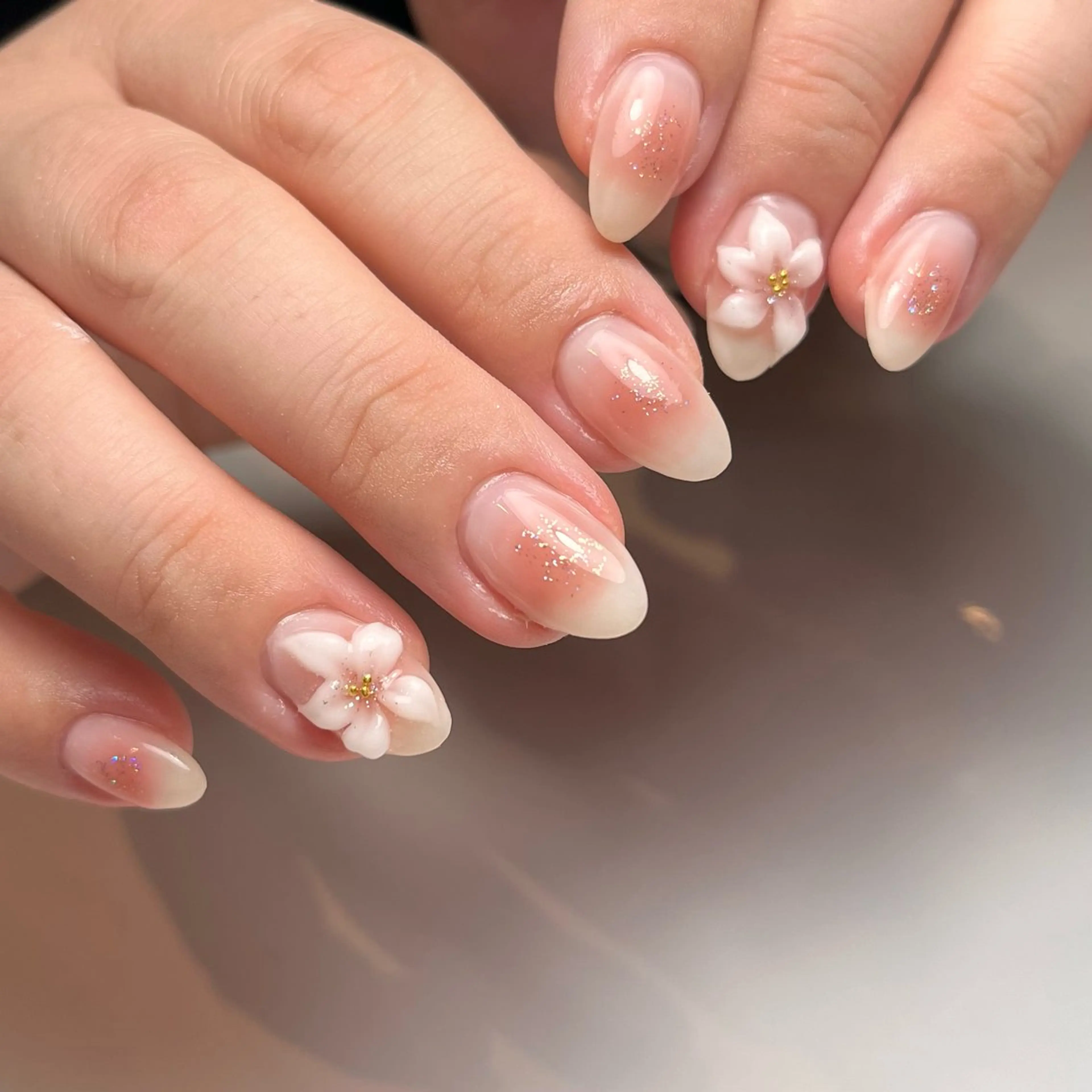 ネイル チークネイル フラワーネイル ハンドネイル ballie／小野原 なつみのネイルデザイン