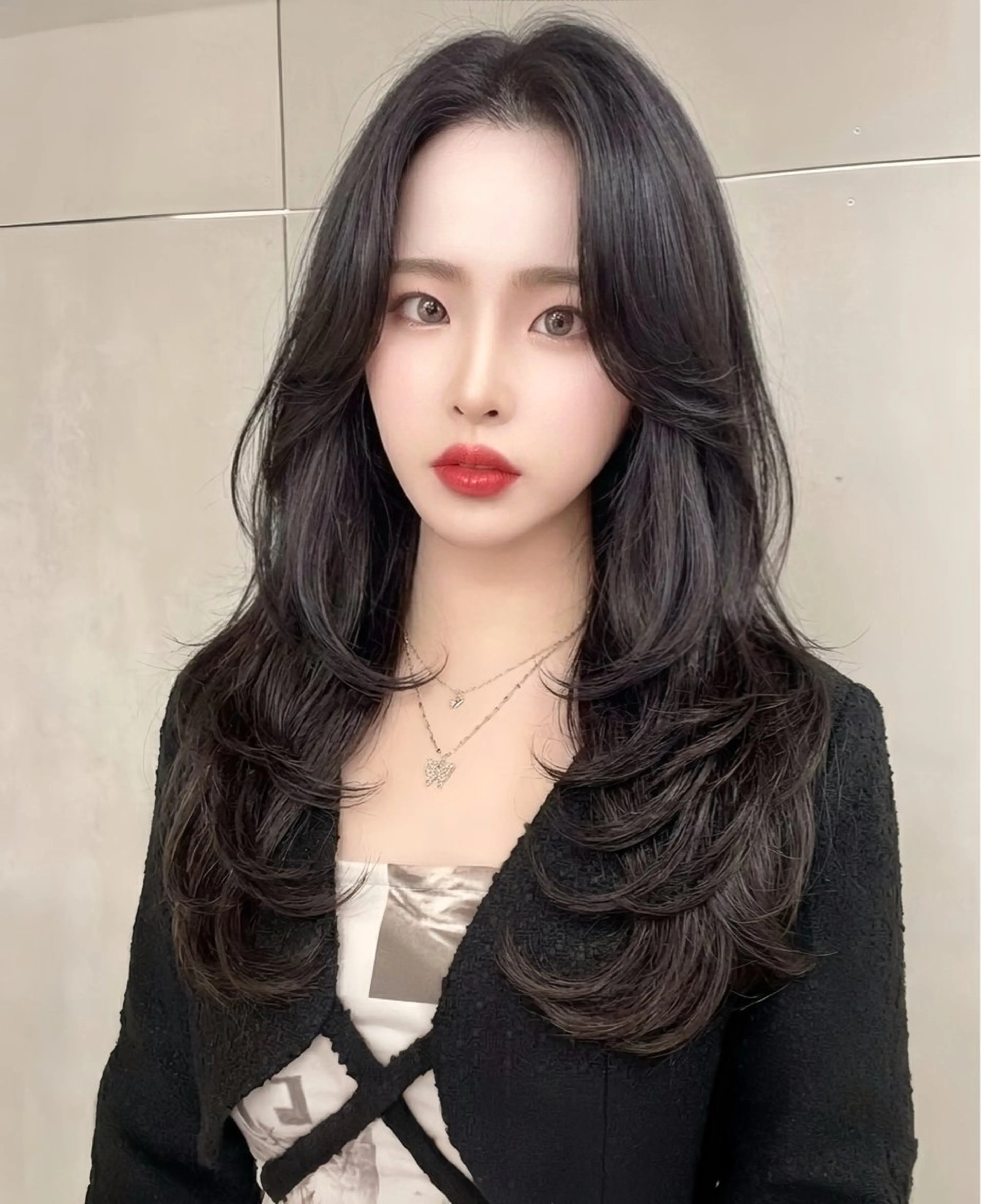 ロング カラー カット ヘアカラー トリートメント レイヤー/髪質改善 /透け感カラー/艶髪のヘアスタイル