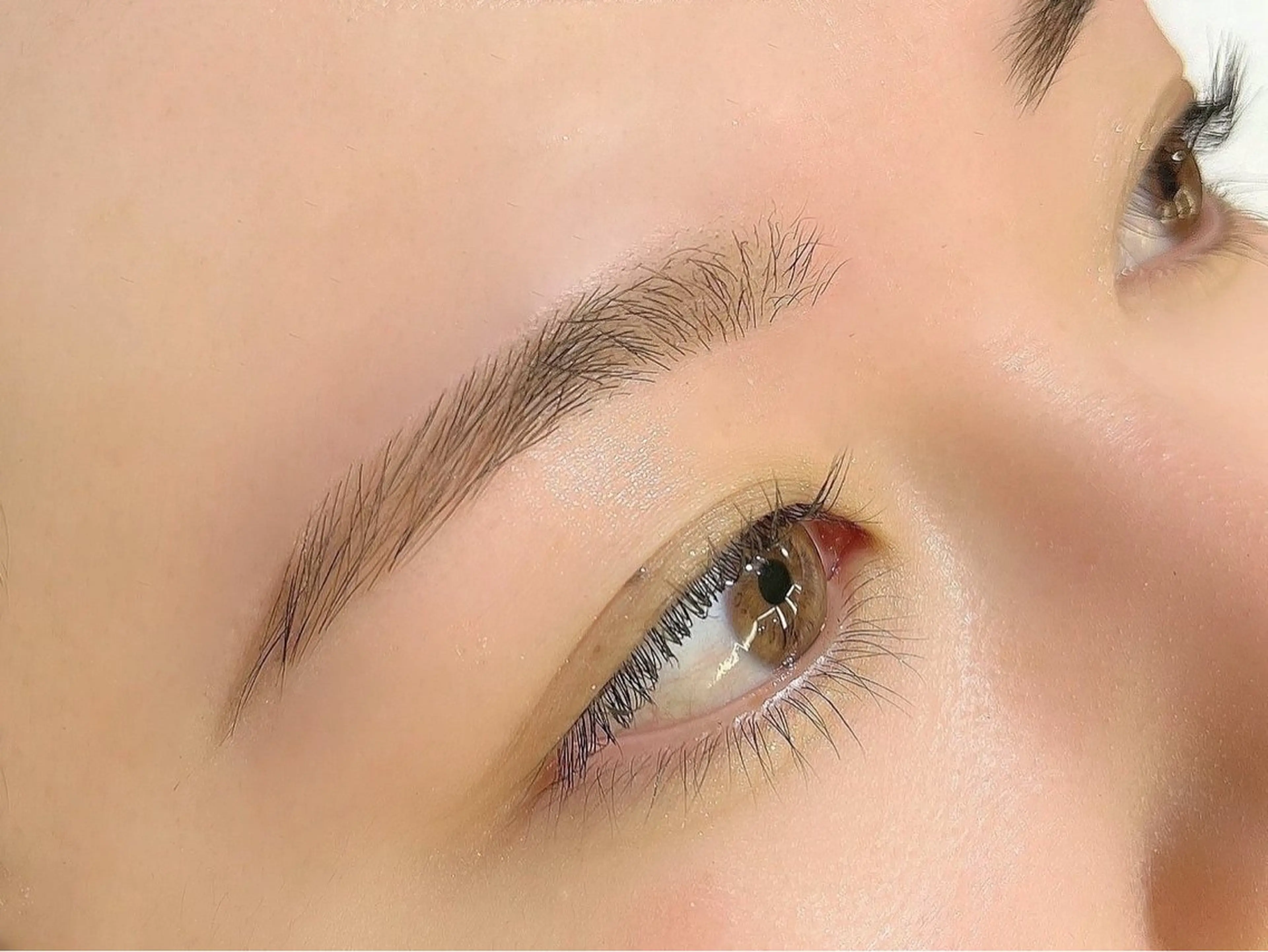 アイブロウ eyelist Aikaのマツエク・マツパデザイン