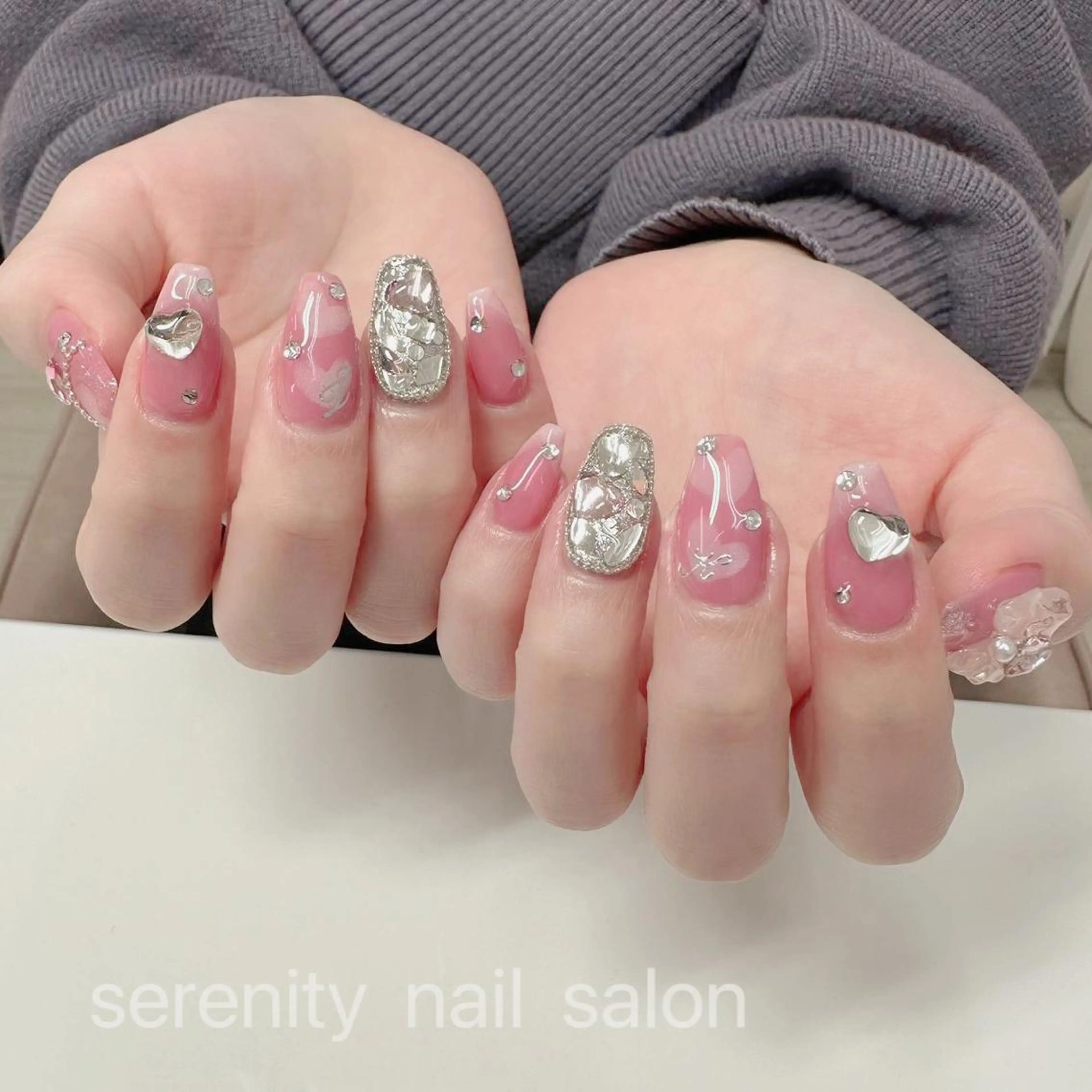 ネイル ハンドネイル ハンドケア ✨Serenity Nail salonのネイルデザイン