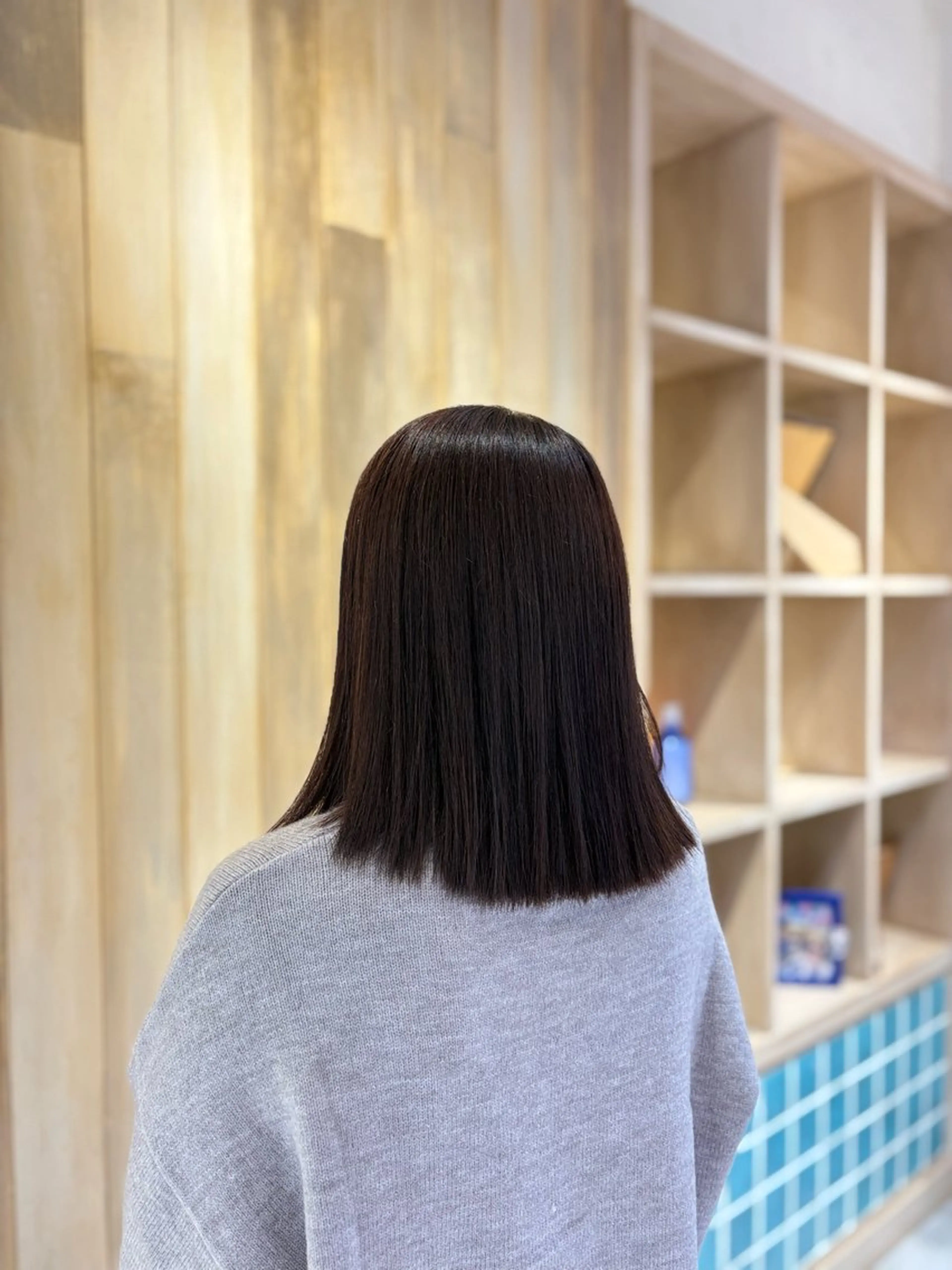 ミディアム 峯崎響乃 ツヤ髪透明感カラーのヘアスタイル