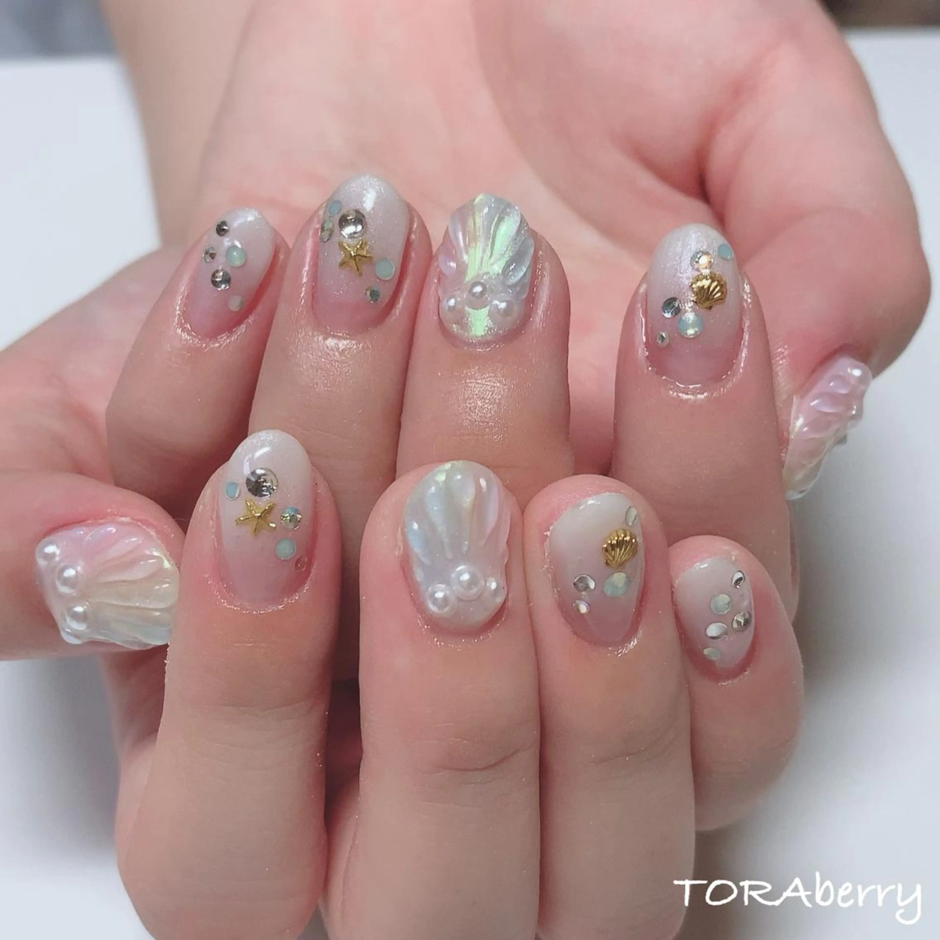 ネイル ハンドネイル ネイリスト なつみのネイルデザイン