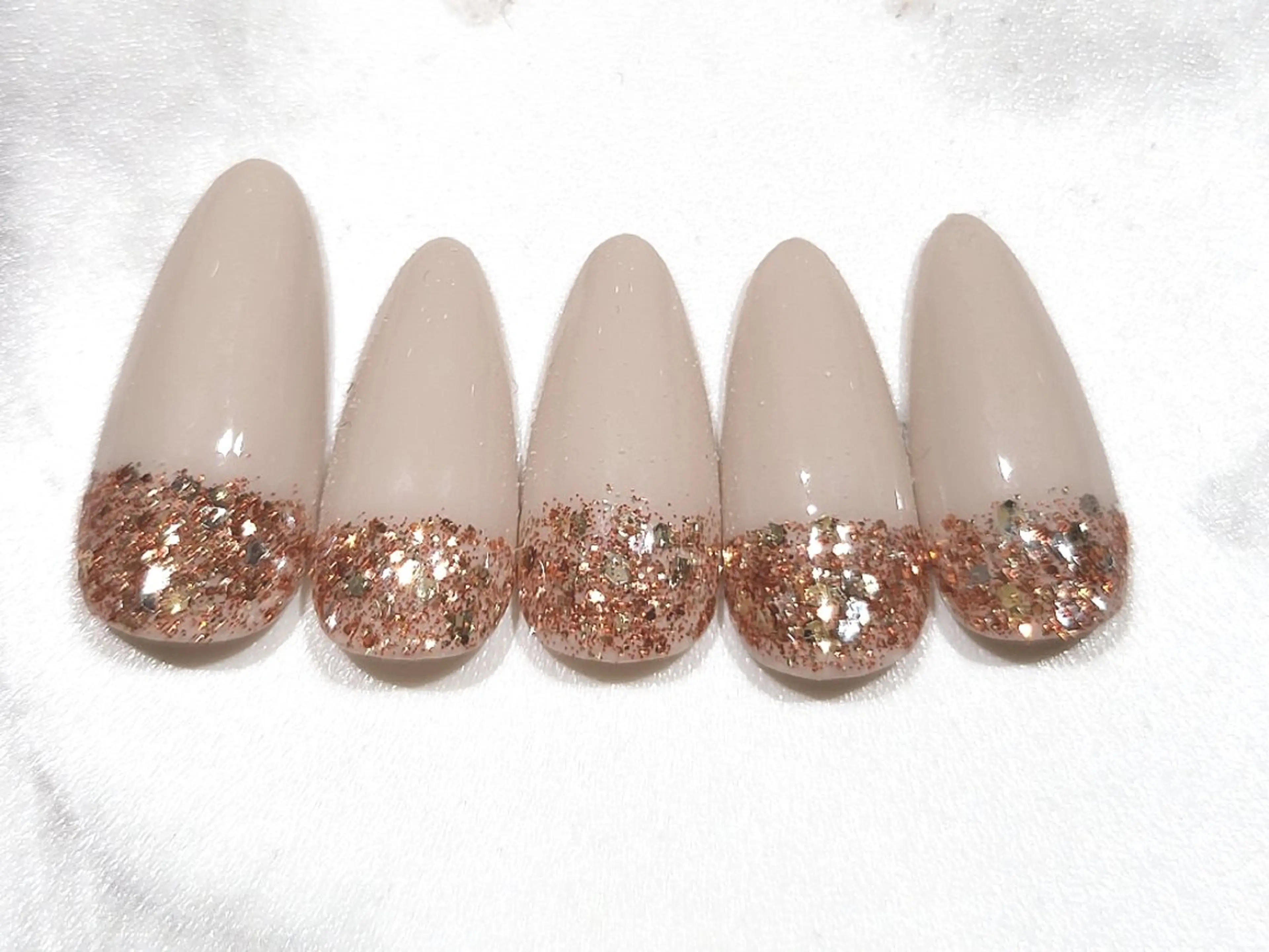 ネイル アートネイル ゴージャス シンプルネイル ハンドネイル 矢野 美希のネイルデザイン