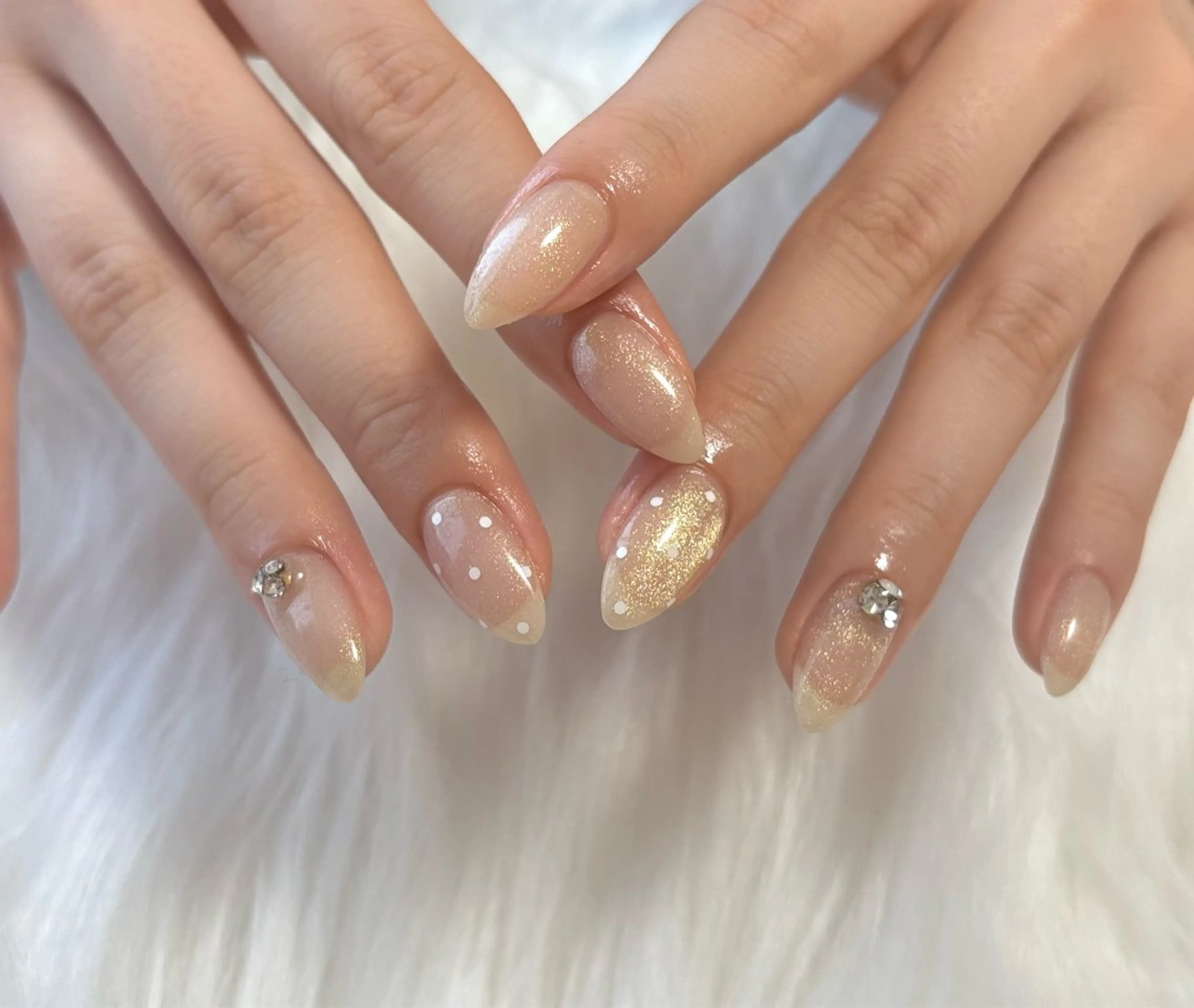 ネイル ハンドネイル 伊藤 菜緒のネイルデザイン