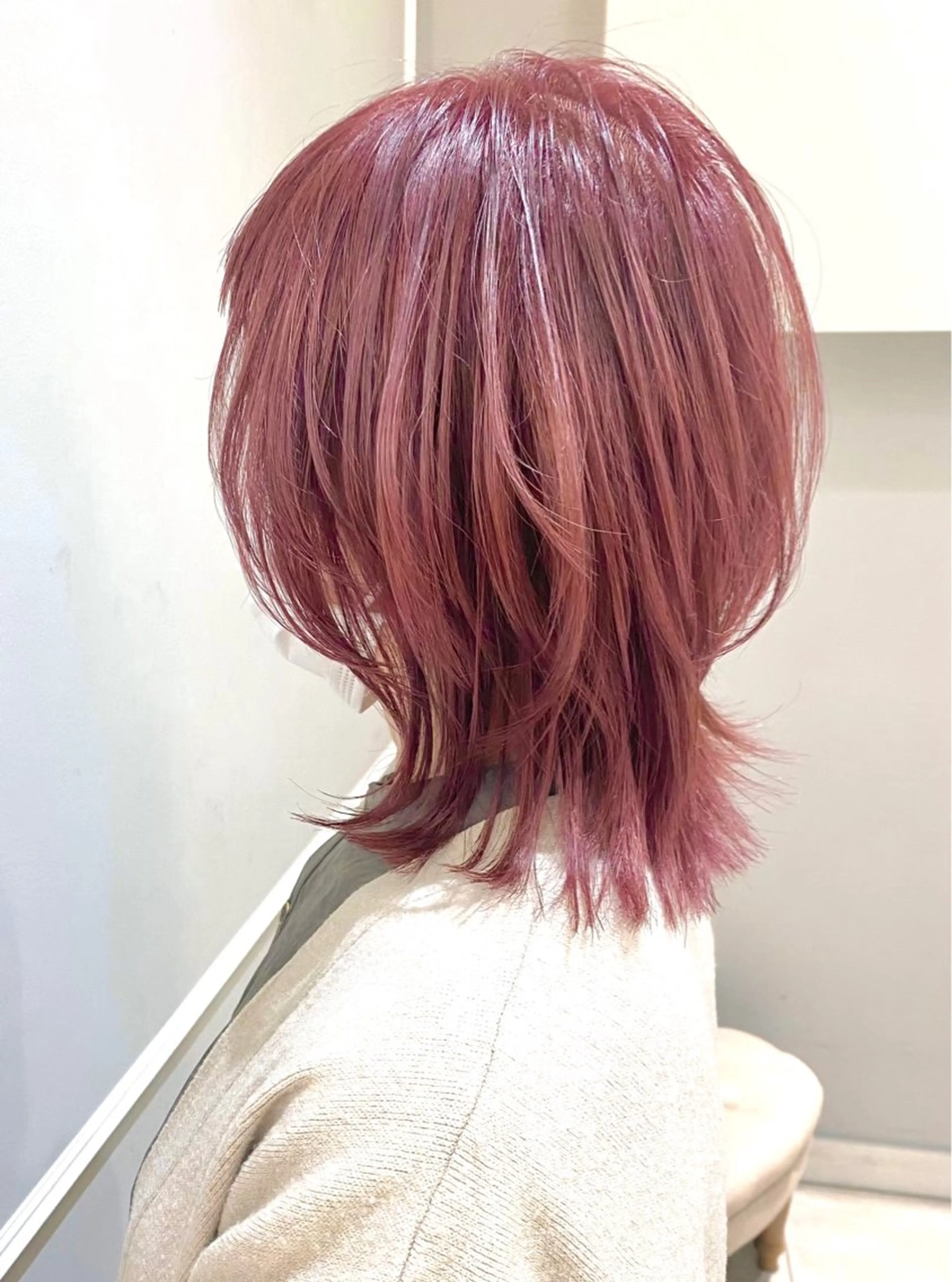 ショート ヘアカラー 💜 市川 桃子 💜のヘアスタイル