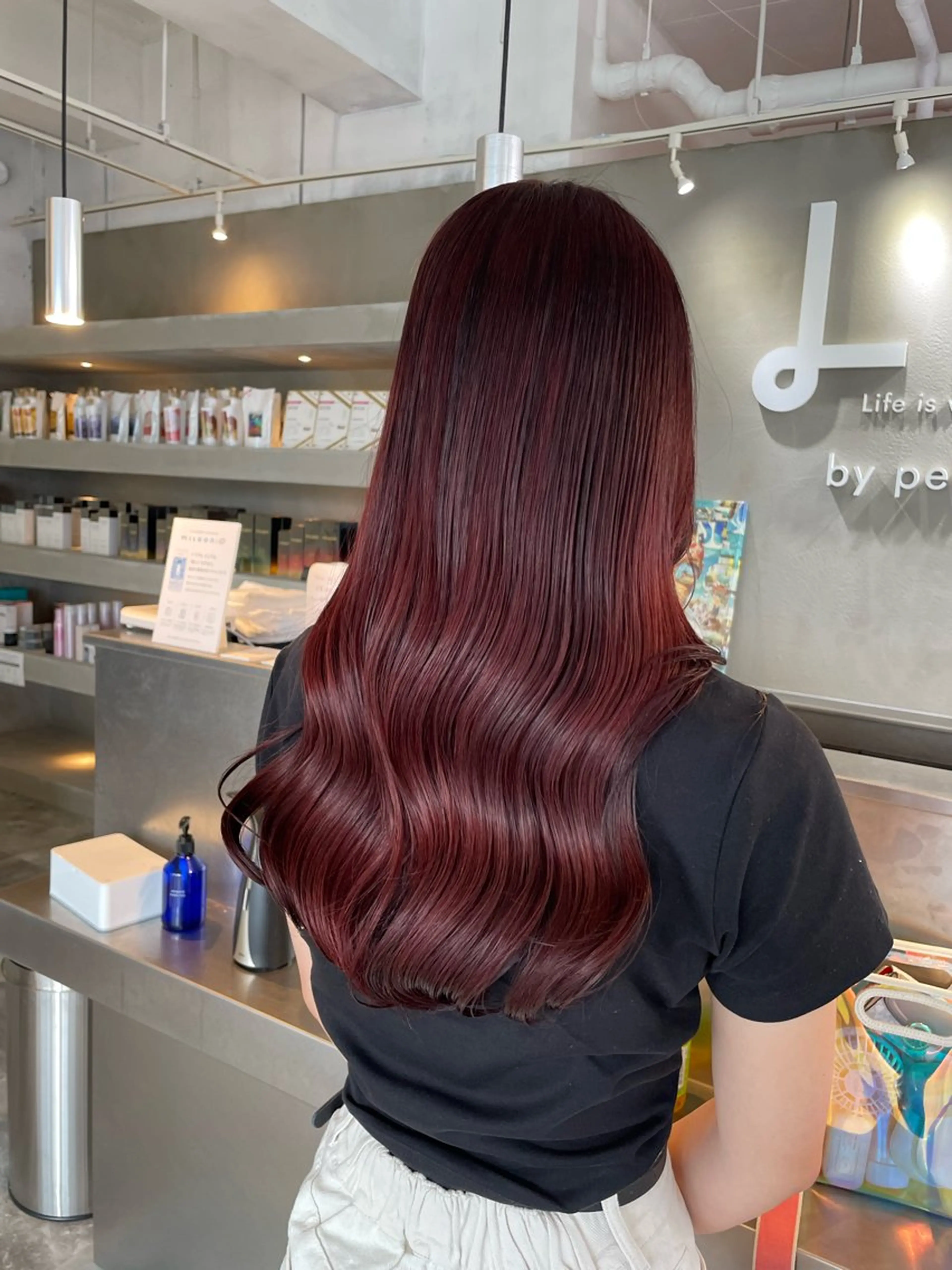 カラー レッドカラー ハイトーンカラー🩵 指名多数💗横山聖奈のヘアスタイル