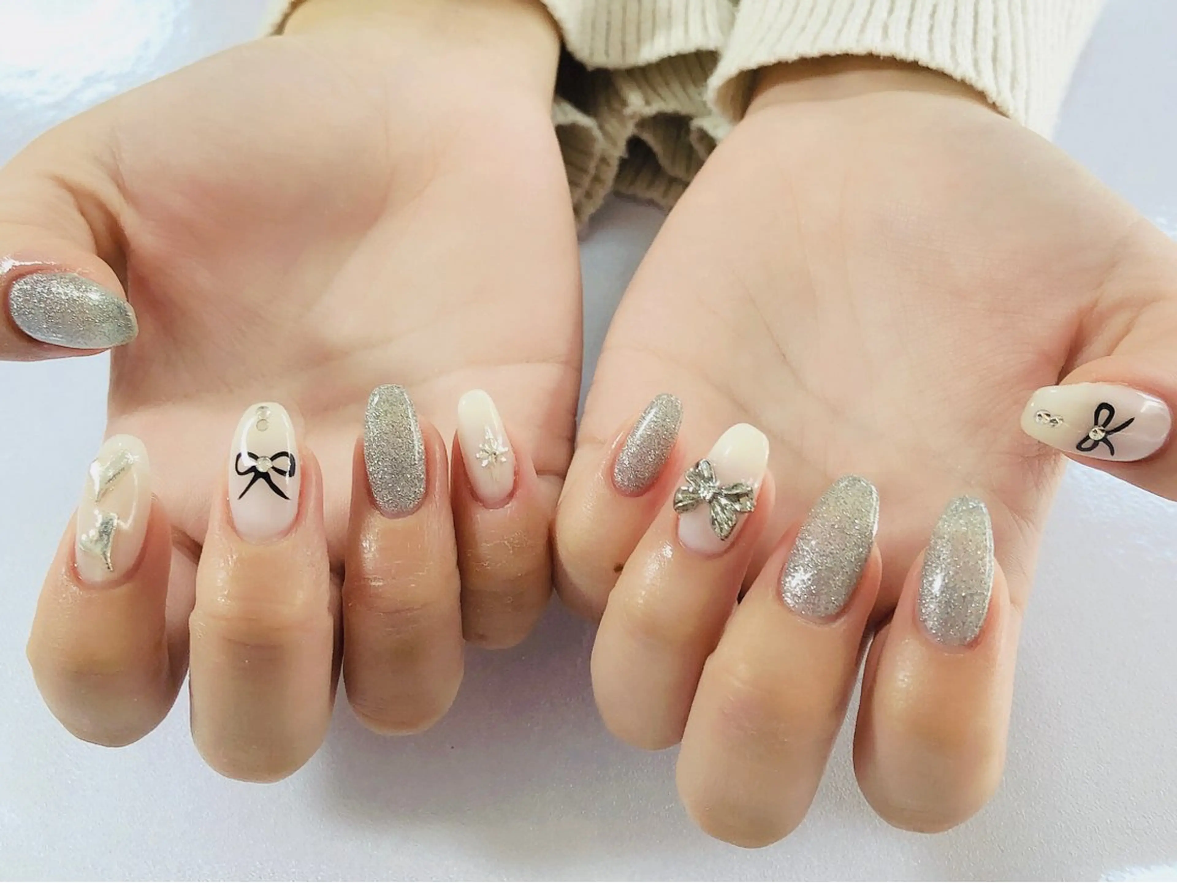 ネイル Moons nail 💅✨のネイルデザイン