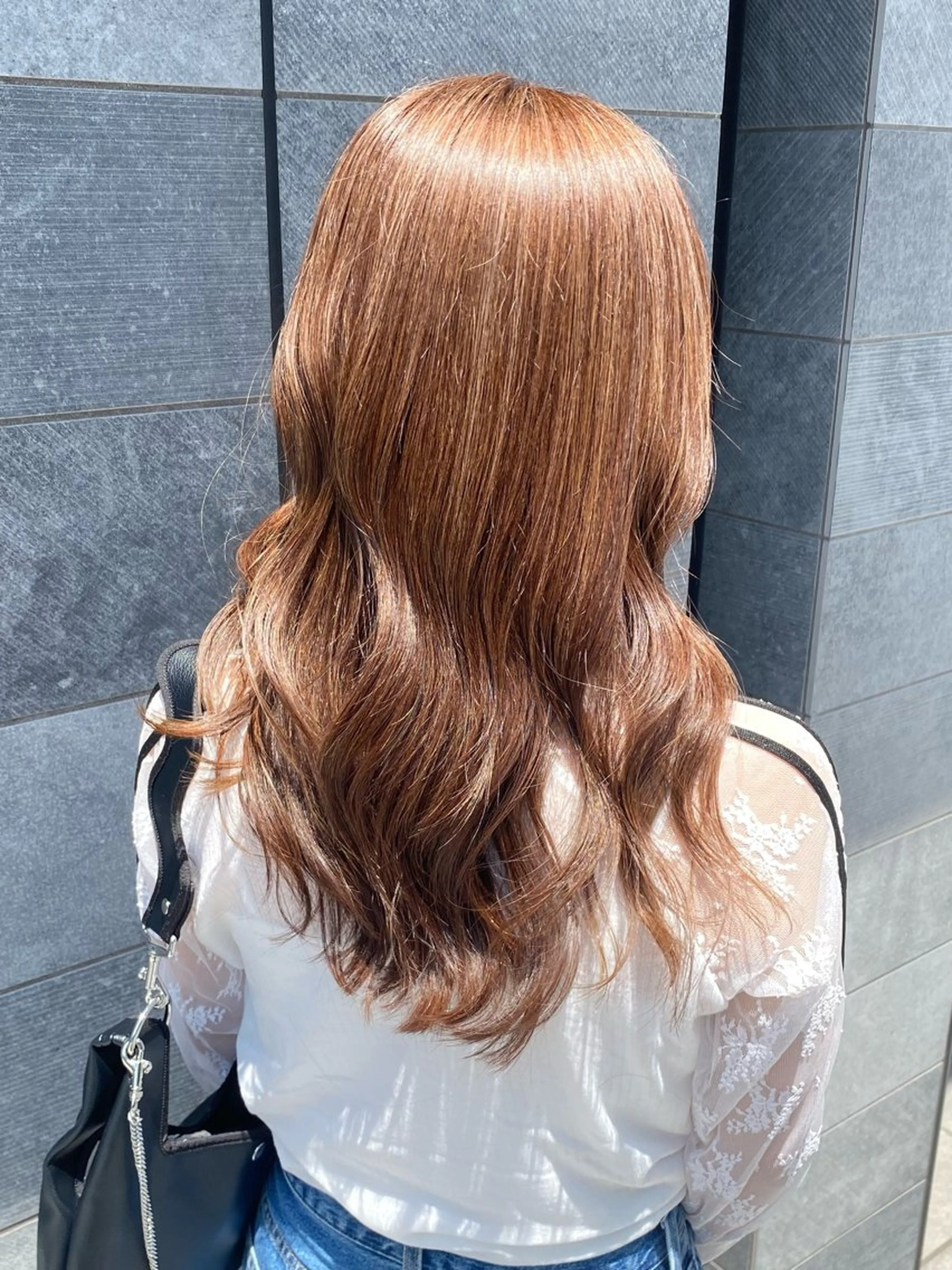 ミディアム カラー イヤリングカラー ハイライトカラー ハイライト カット ヘアカラー トリートメント 絹髪質感TR💫 レイヤーカット/熊澤のヘアスタイル