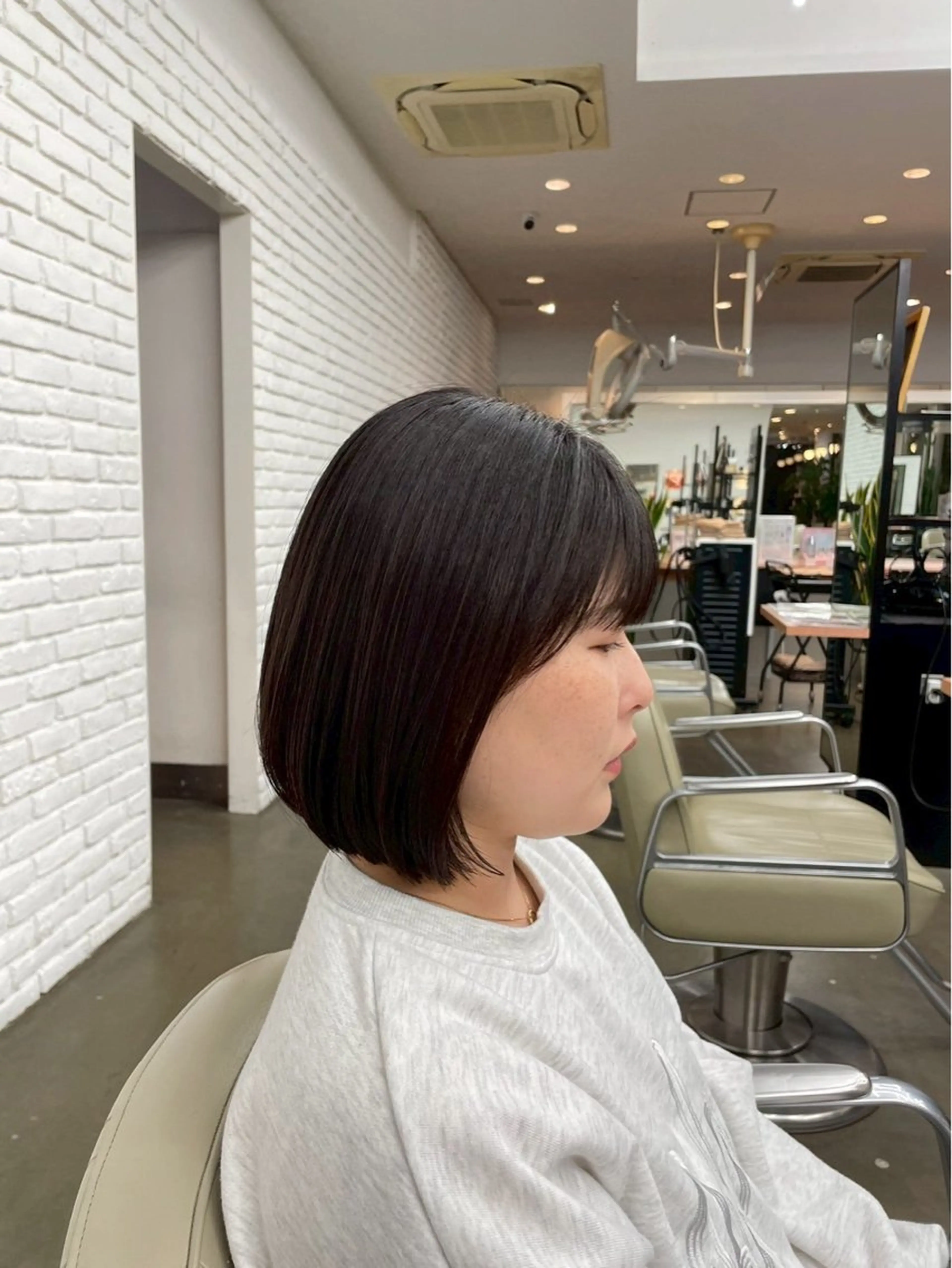 ショート ヘアアレンジ ボブ カット ヘアカラー トリートメント 🎧ayaka/ボブ /透明感カラー🩵のヘアスタイル