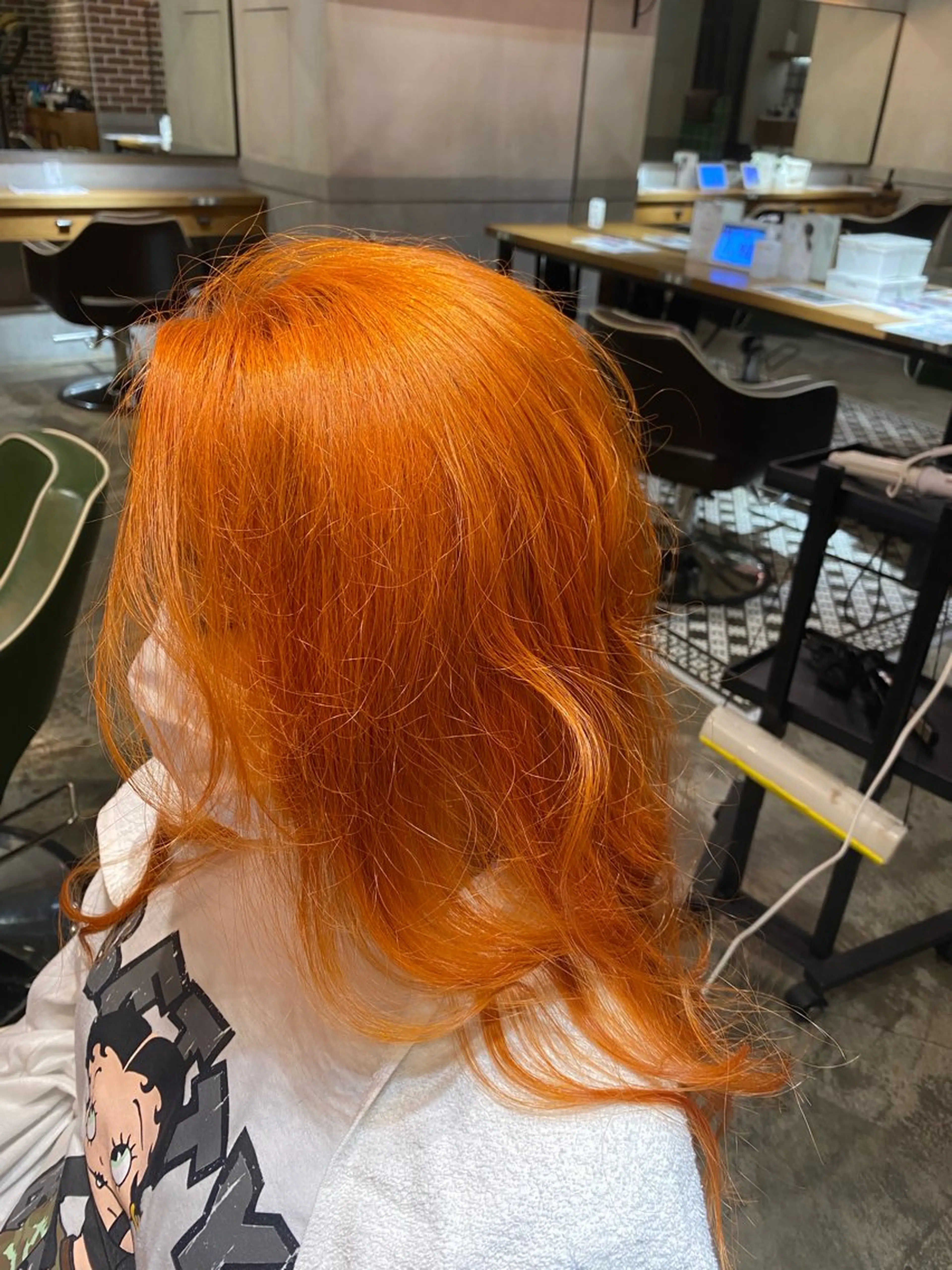 ロング カラー ブリーチ 永島 諒のヘアスタイル