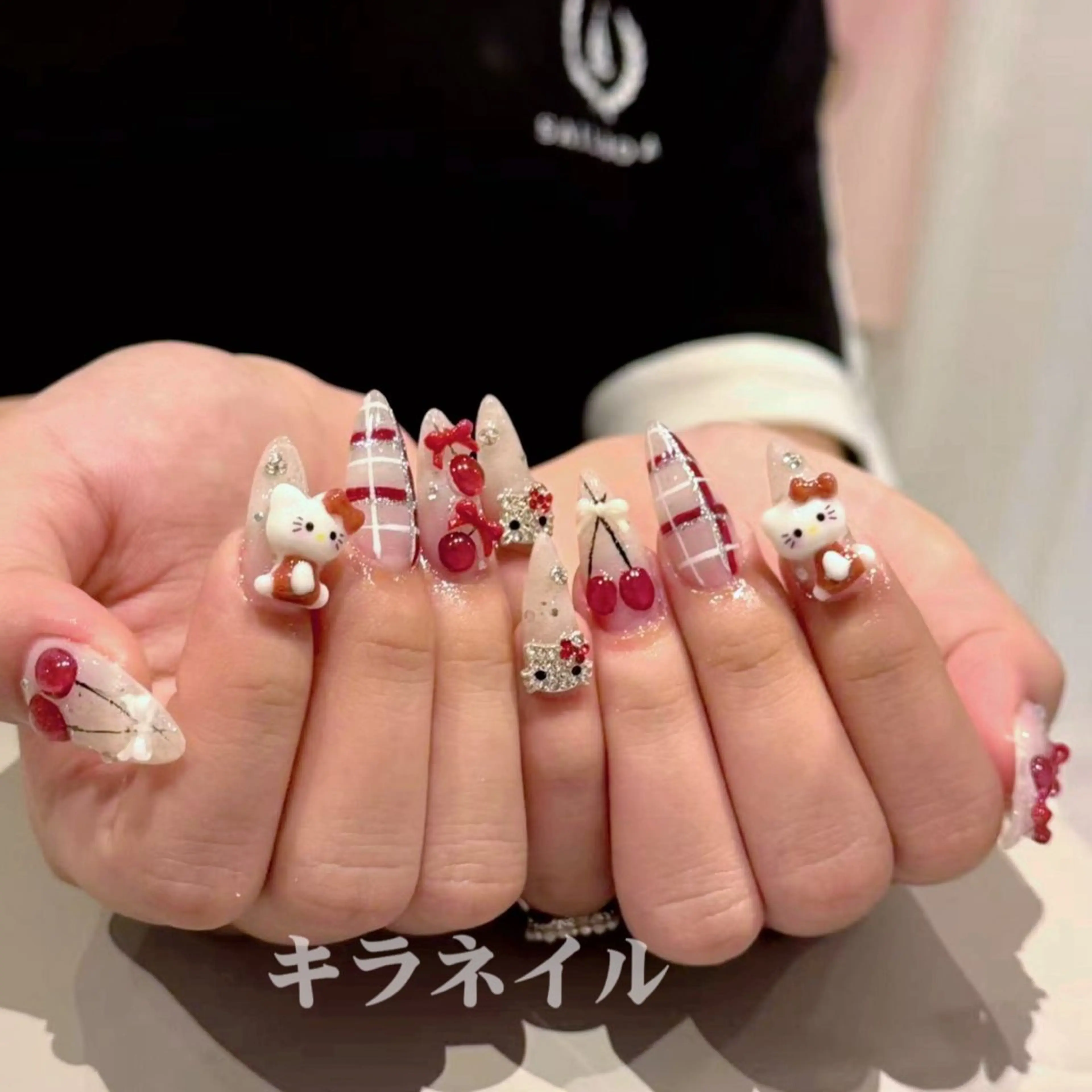 ネイル ハンドネイル 🎀kira 長さだし💗モチ最高のネイルデザイン