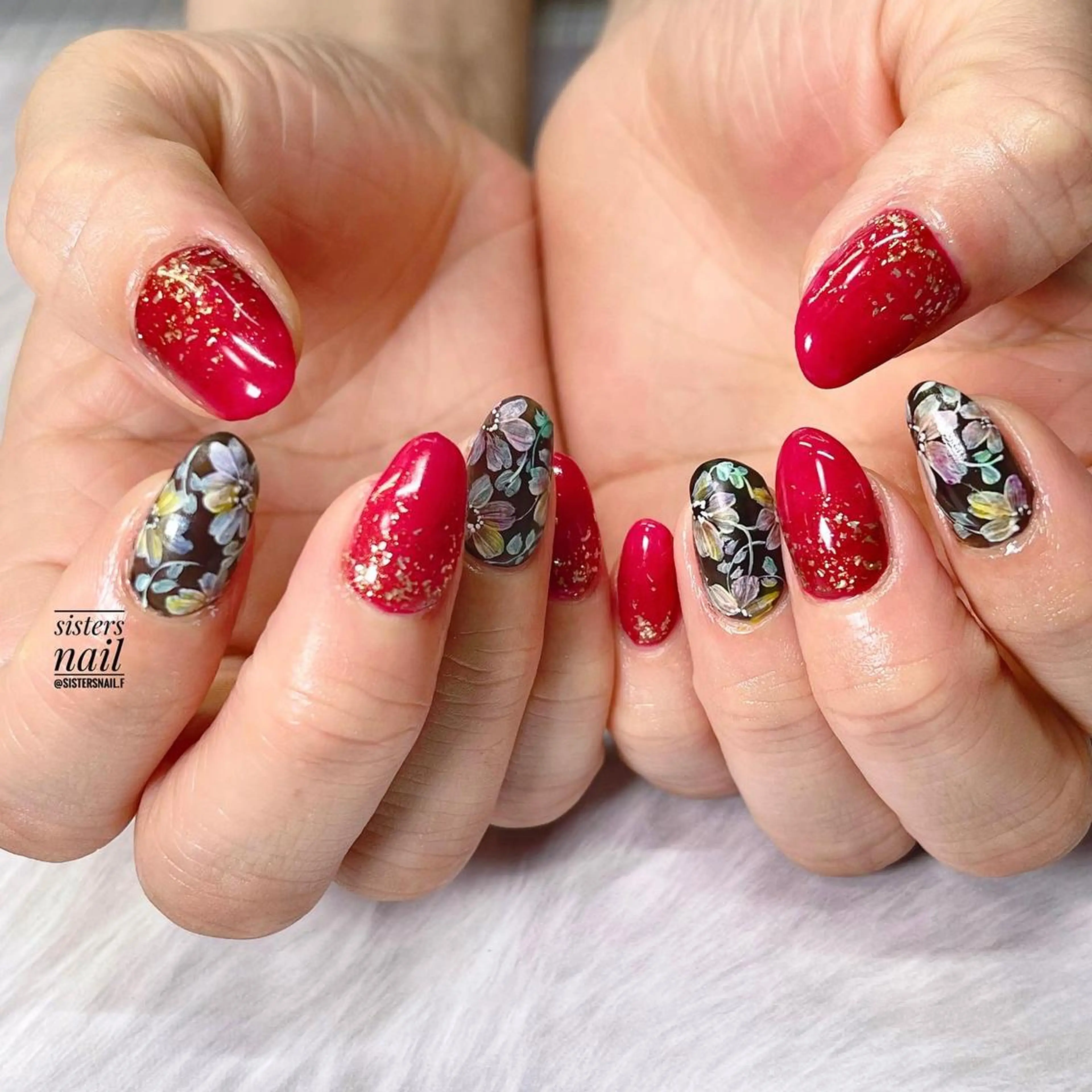 ネイル アートネイル フラワーネイル ジェルネイル キラキラネイル ニュアンスネイル sisters nail.fのネイルデザイン