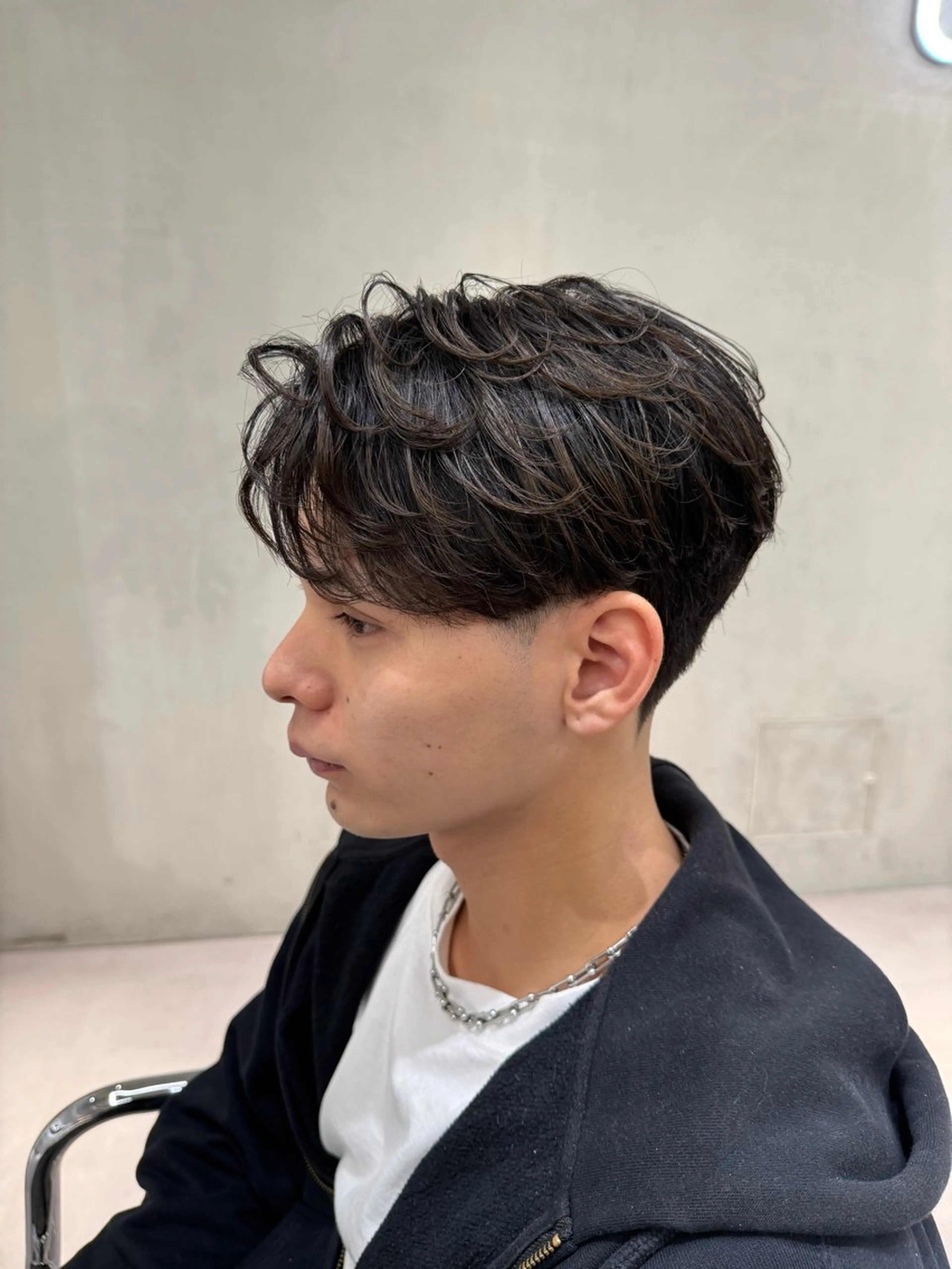 ショート パーマ メンズ ⚡メンズパーマフ ェードカットTomyのヘアスタイル