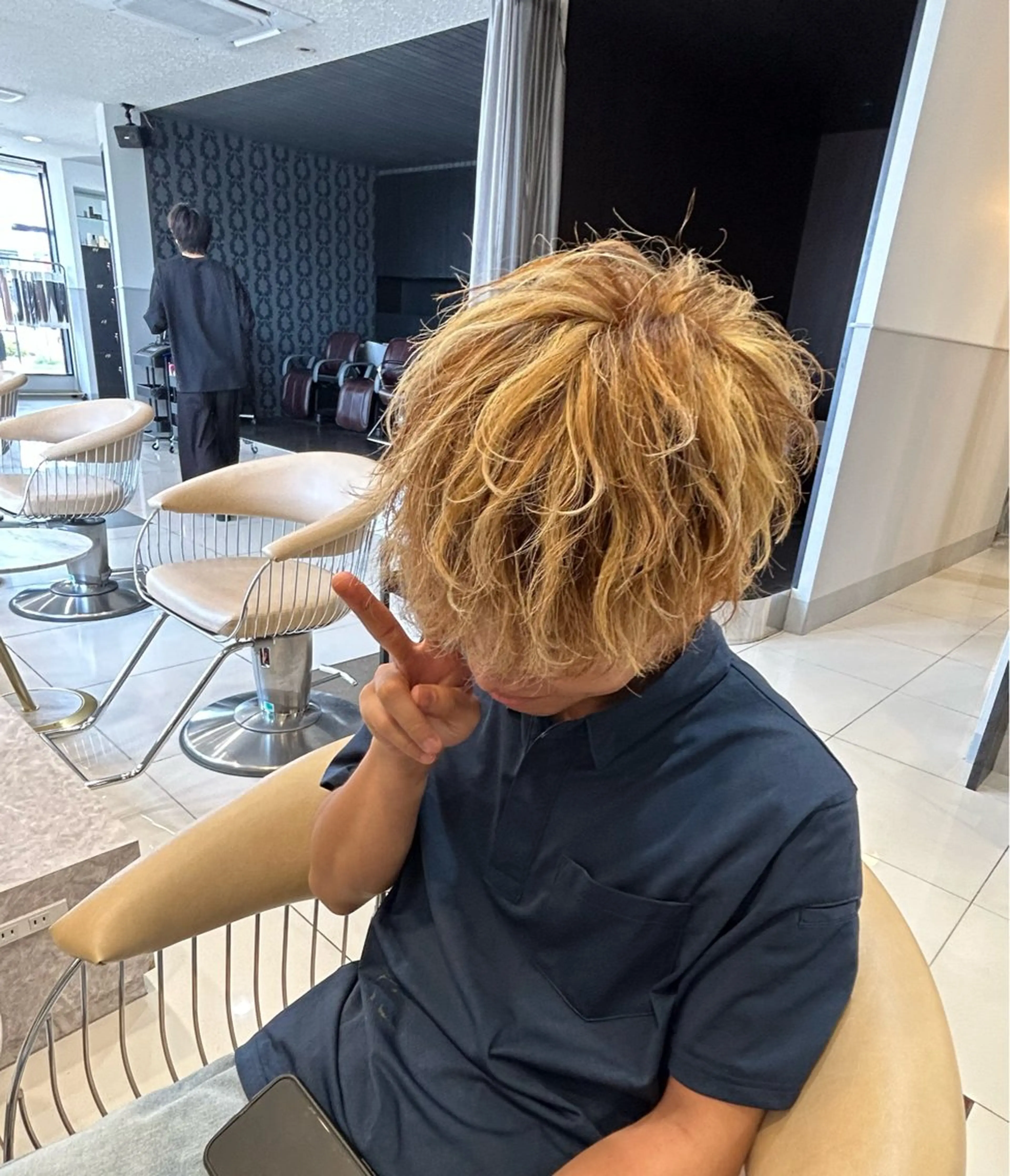 カラー パーマ メンズ 畑 雄貴のヘアスタイル