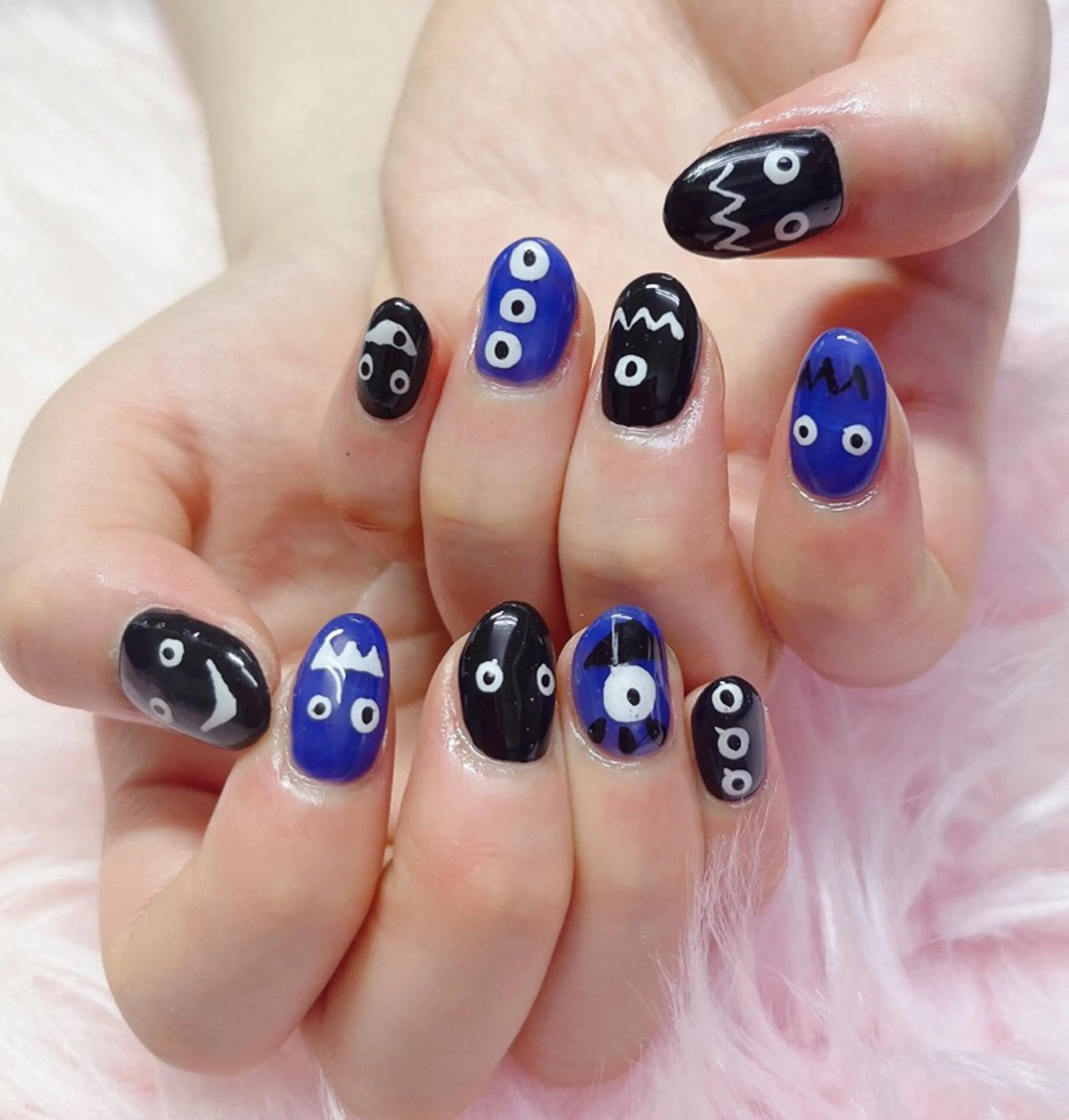 ネイル ハンドネイル MoonNail ユリ🌸のネイルデザイン