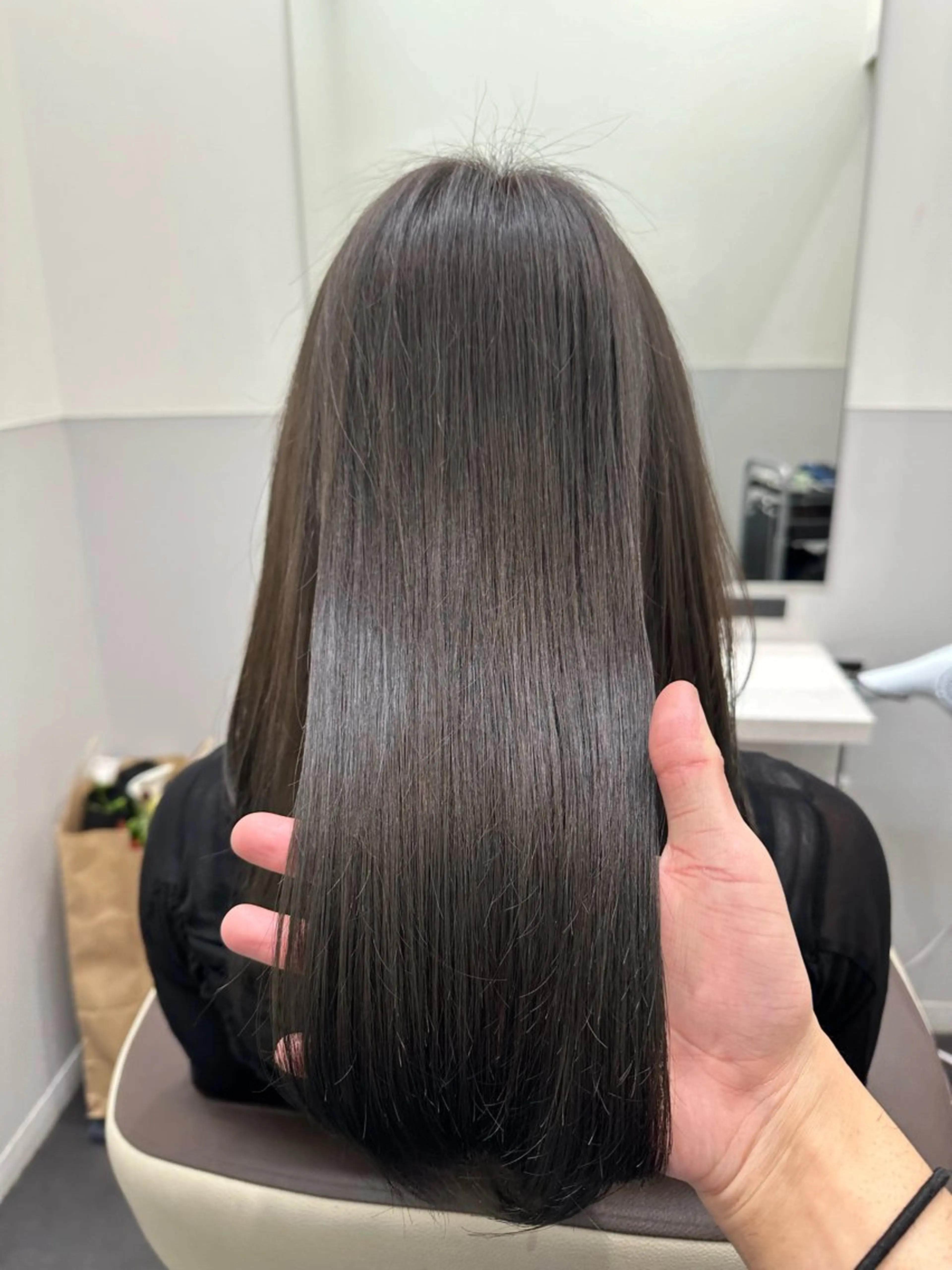 ロング カラー 透明感カラー グレージュ 髪質改善 トリートメント カット ヘアカラー トリートメント 【美髪矯正 /髪質改善】RINのヘアスタイル