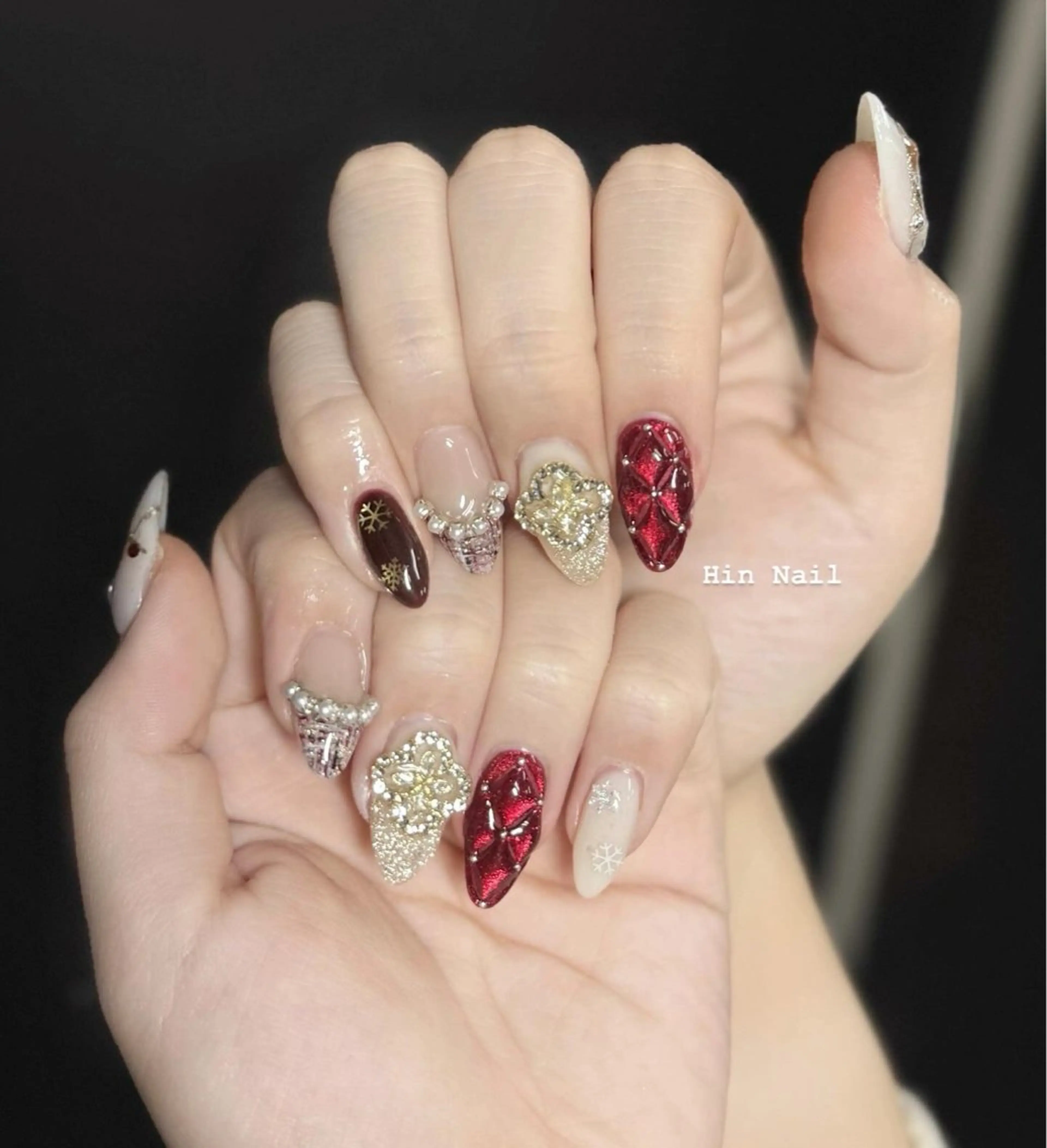 ネイル ハンドネイル HIN NAILのネイルデザイン