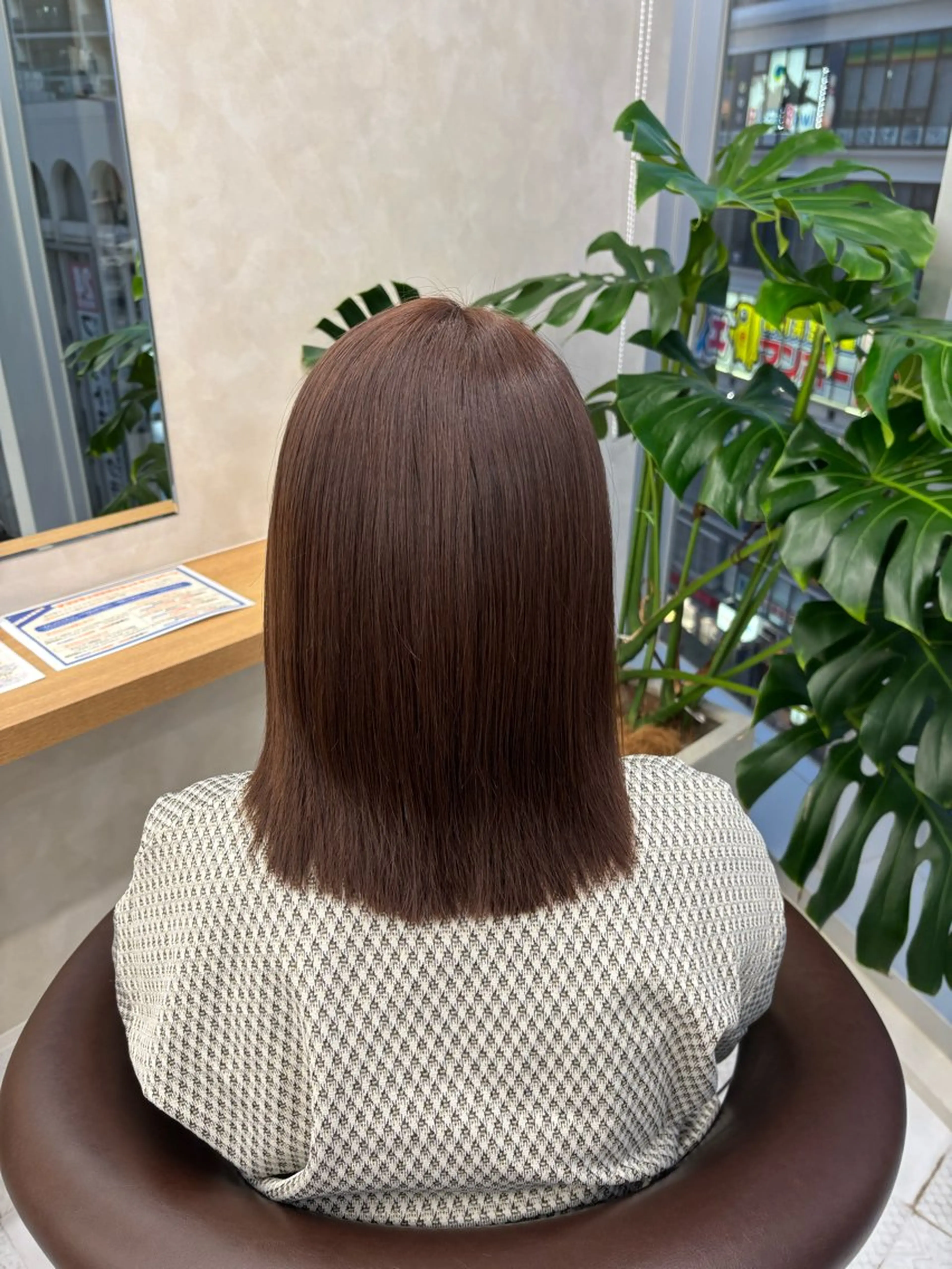 ミディアム カラー ブラウンカラー 透明感カラー ブリーチなしカラー/ 暖色カラー/艶カラーのヘアスタイル