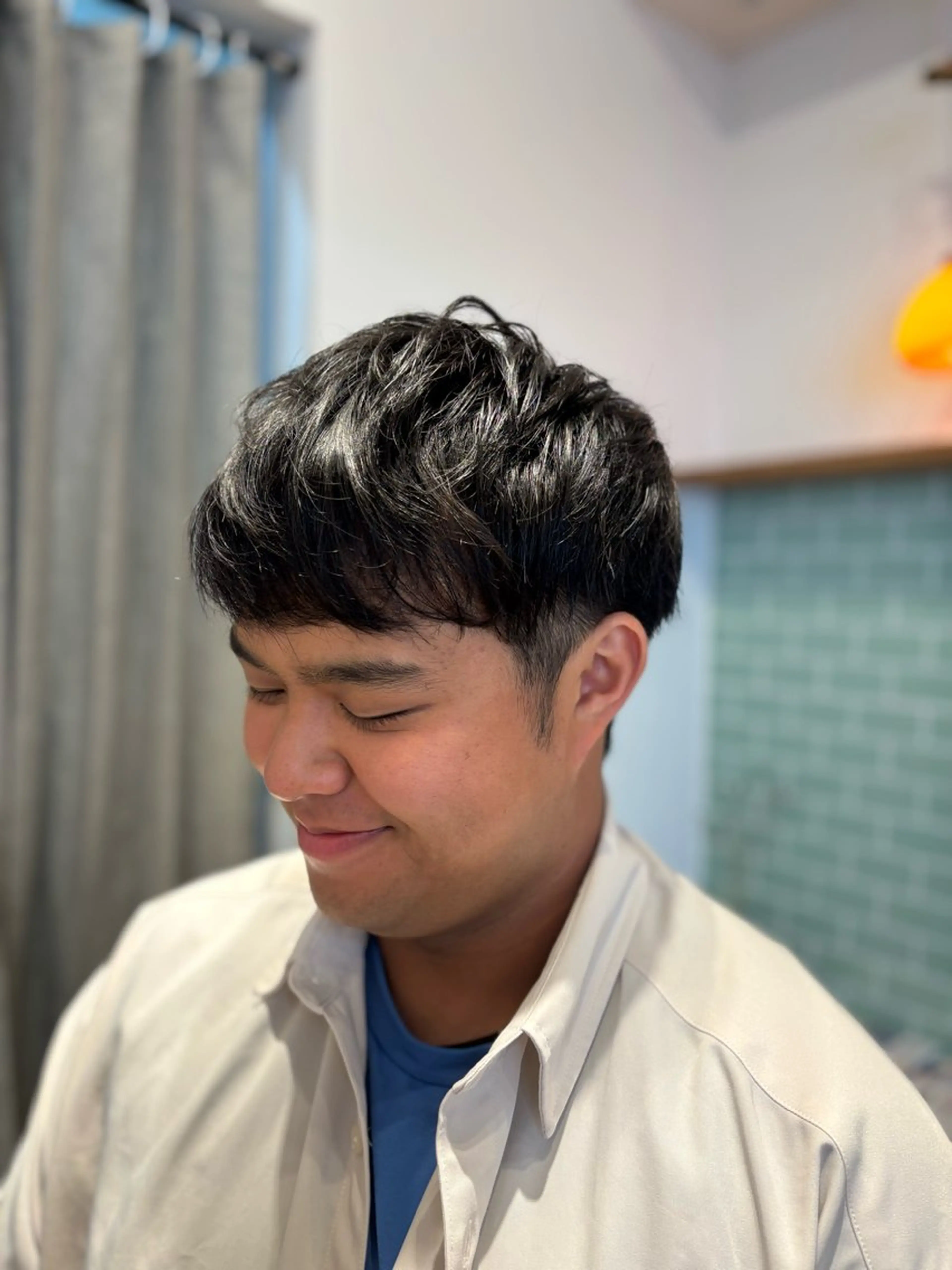 ショート メンズ くせ毛 カネコ ナナミのヘアスタイル