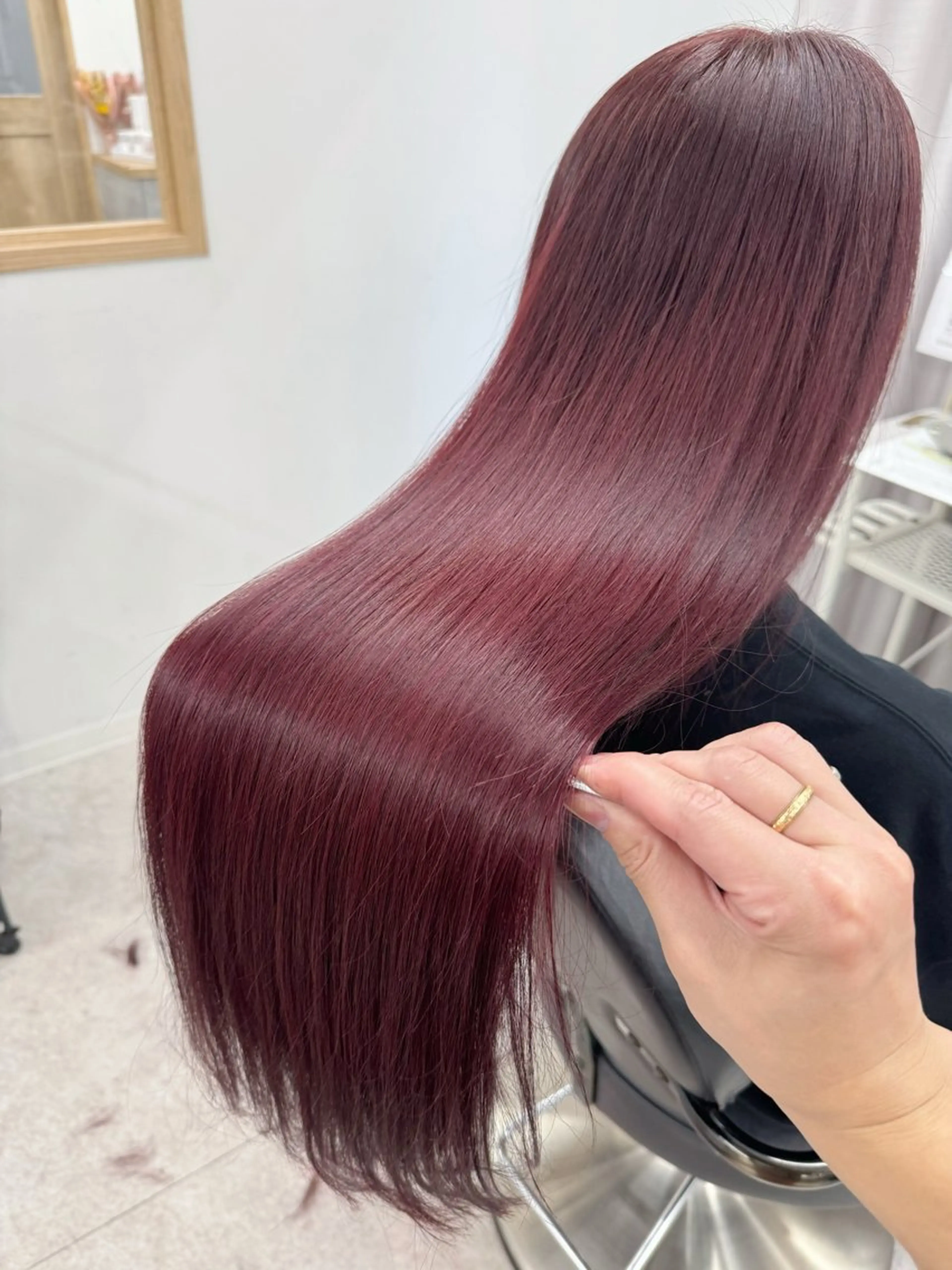 ロング カラー レッドカラー カット ヘアカラー トリートメント fhami 店長 髪質改善　DAITOのヘアスタイル