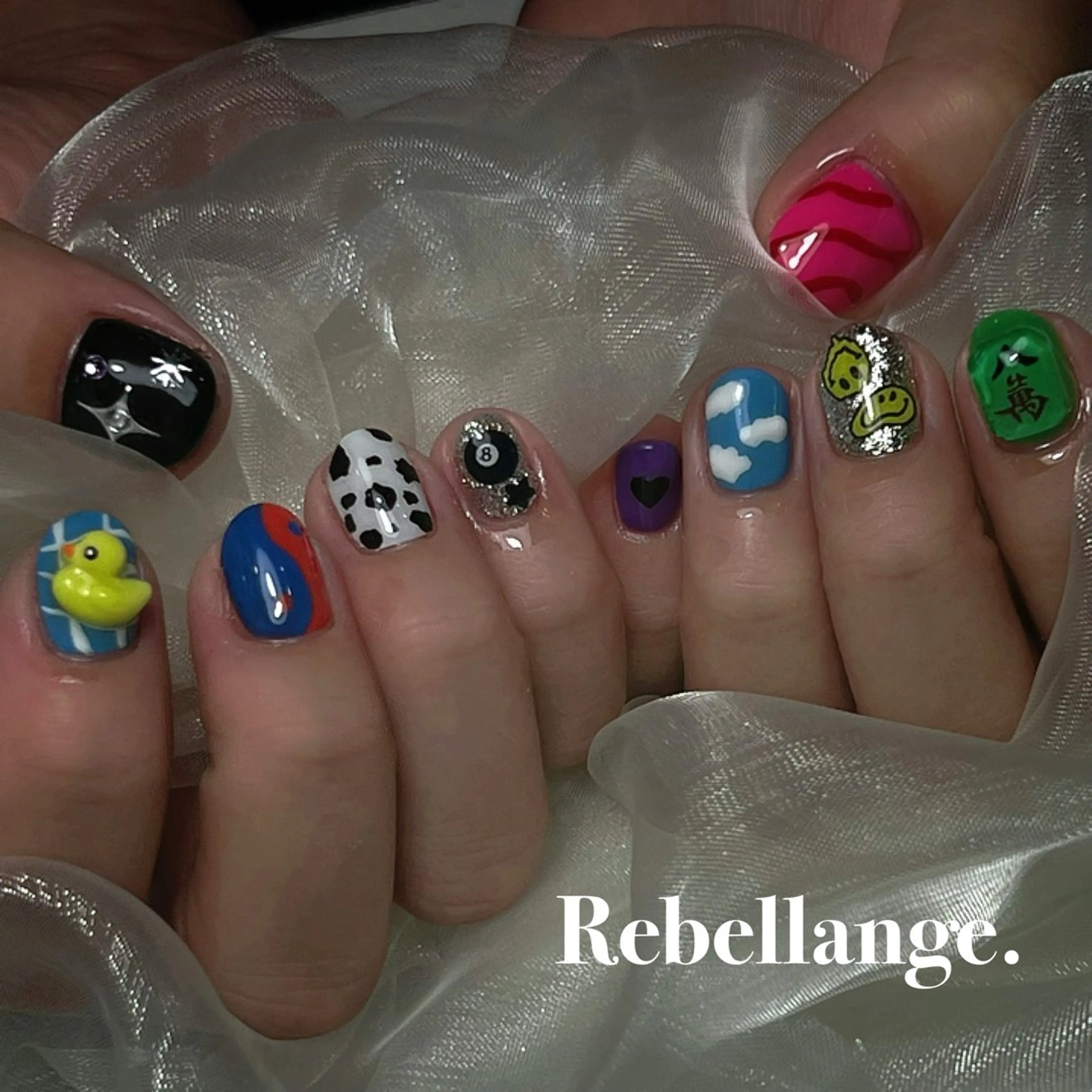 ネイル ハンドネイル Rebellange n.のネイルデザイン