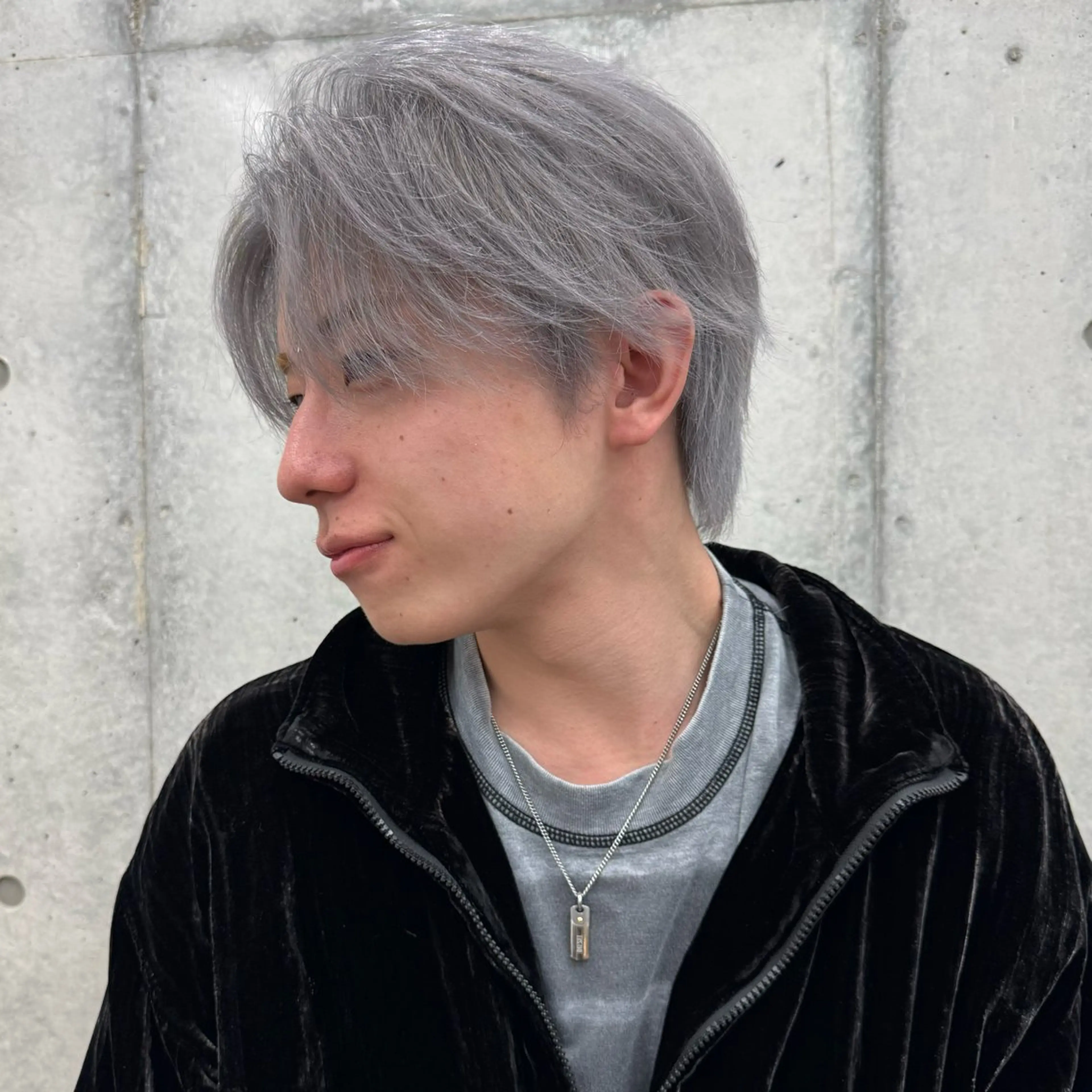 ショート カラー メンズ カット ヘアカラー トリートメント 🌱ブリーチ・透明感 カラー/mapi🦭のヘアスタイル