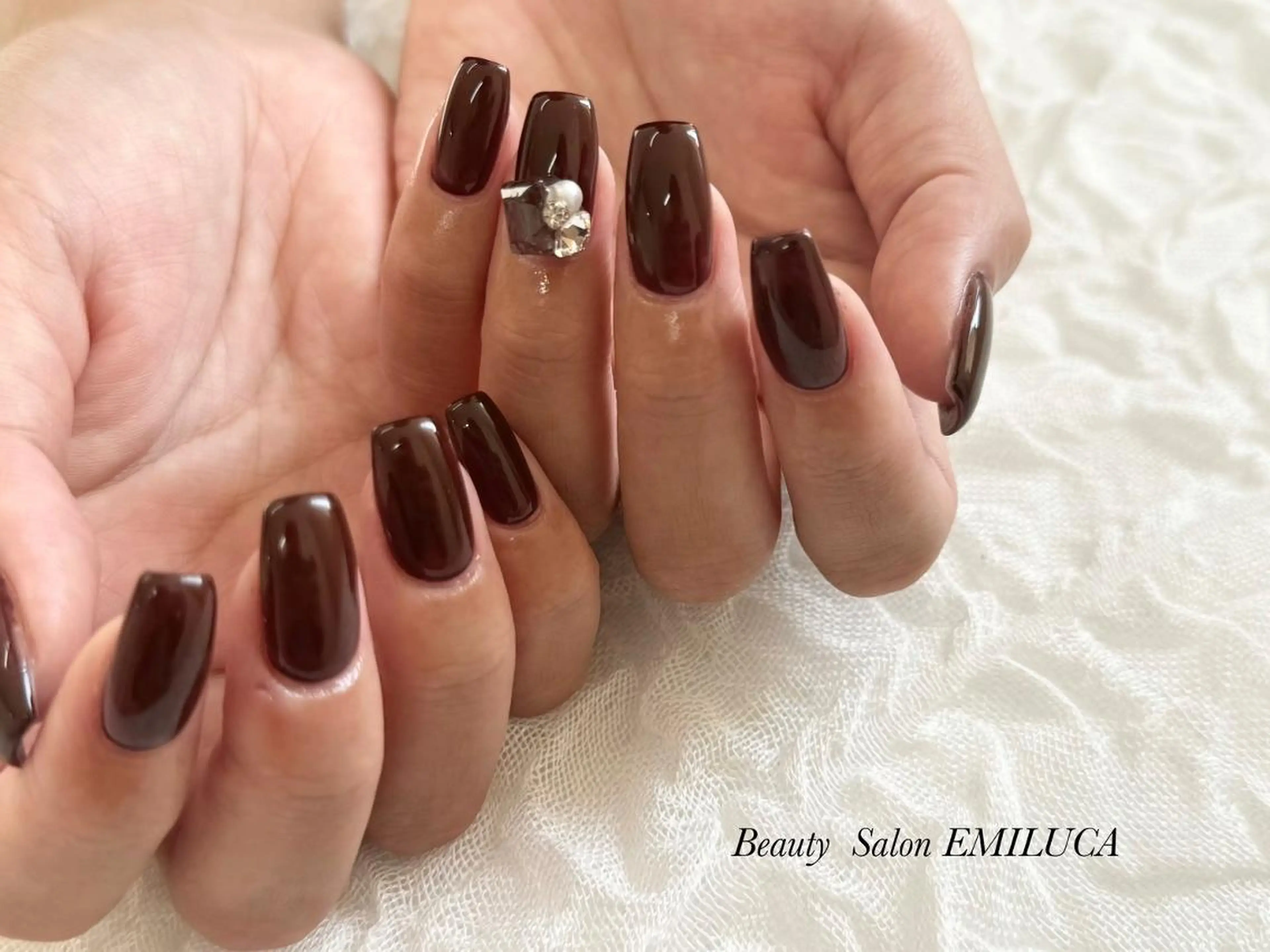ネイル EMILUCA 本地のネイルデザイン