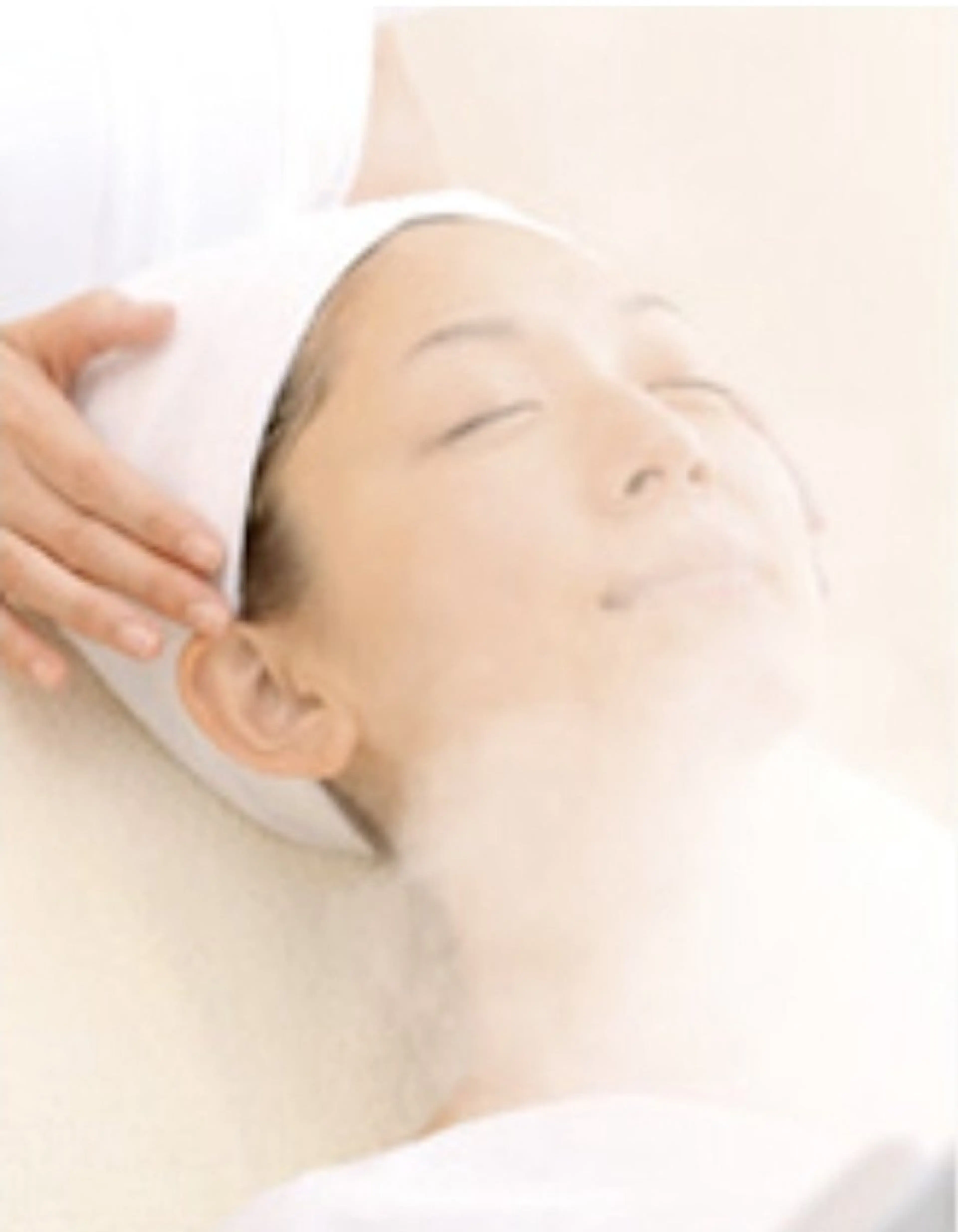 血流促進 デコルテ+フェイシャルの写真