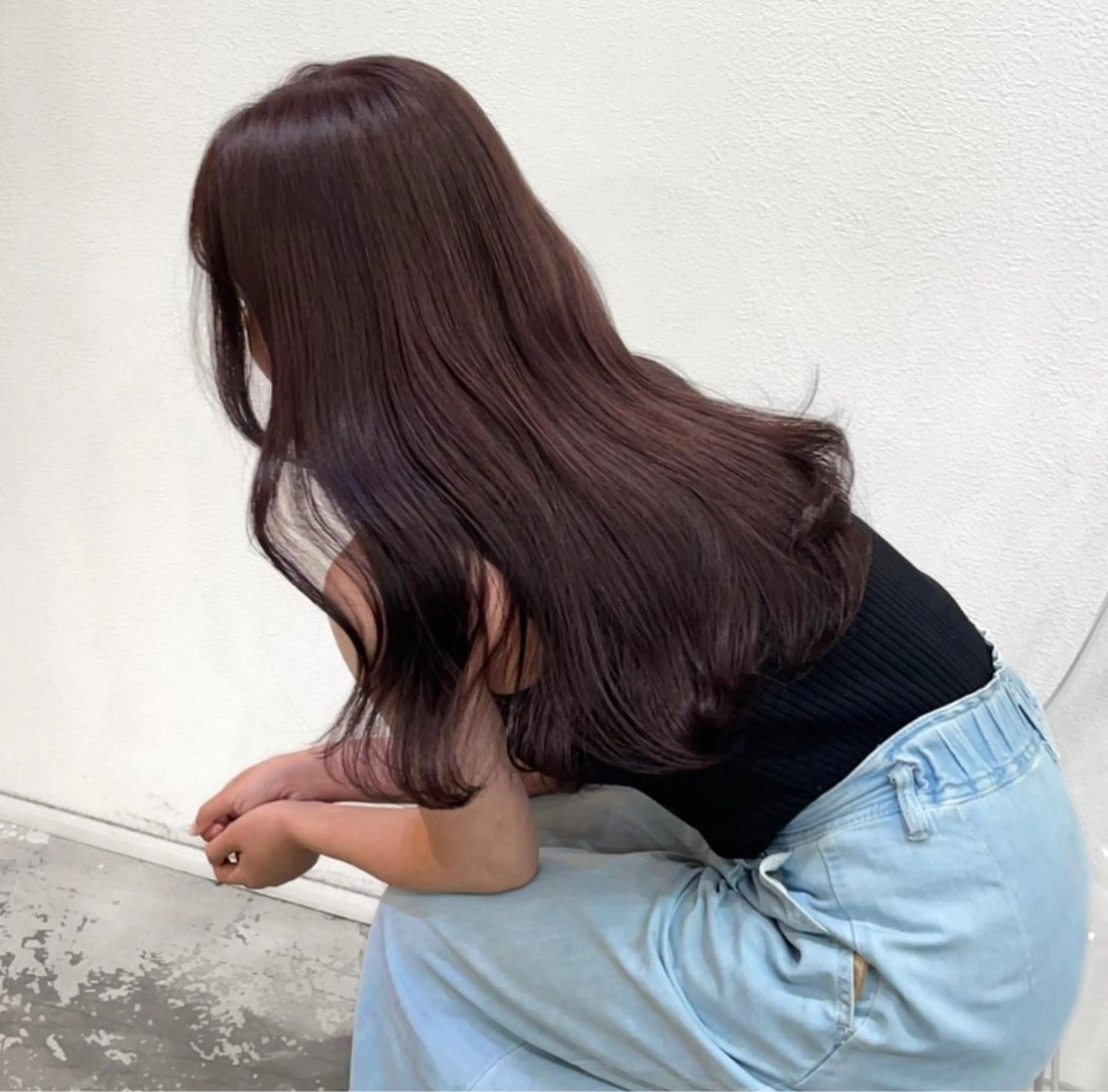 ロング タマシロカリン 艶カラー/レイヤーのヘアスタイル