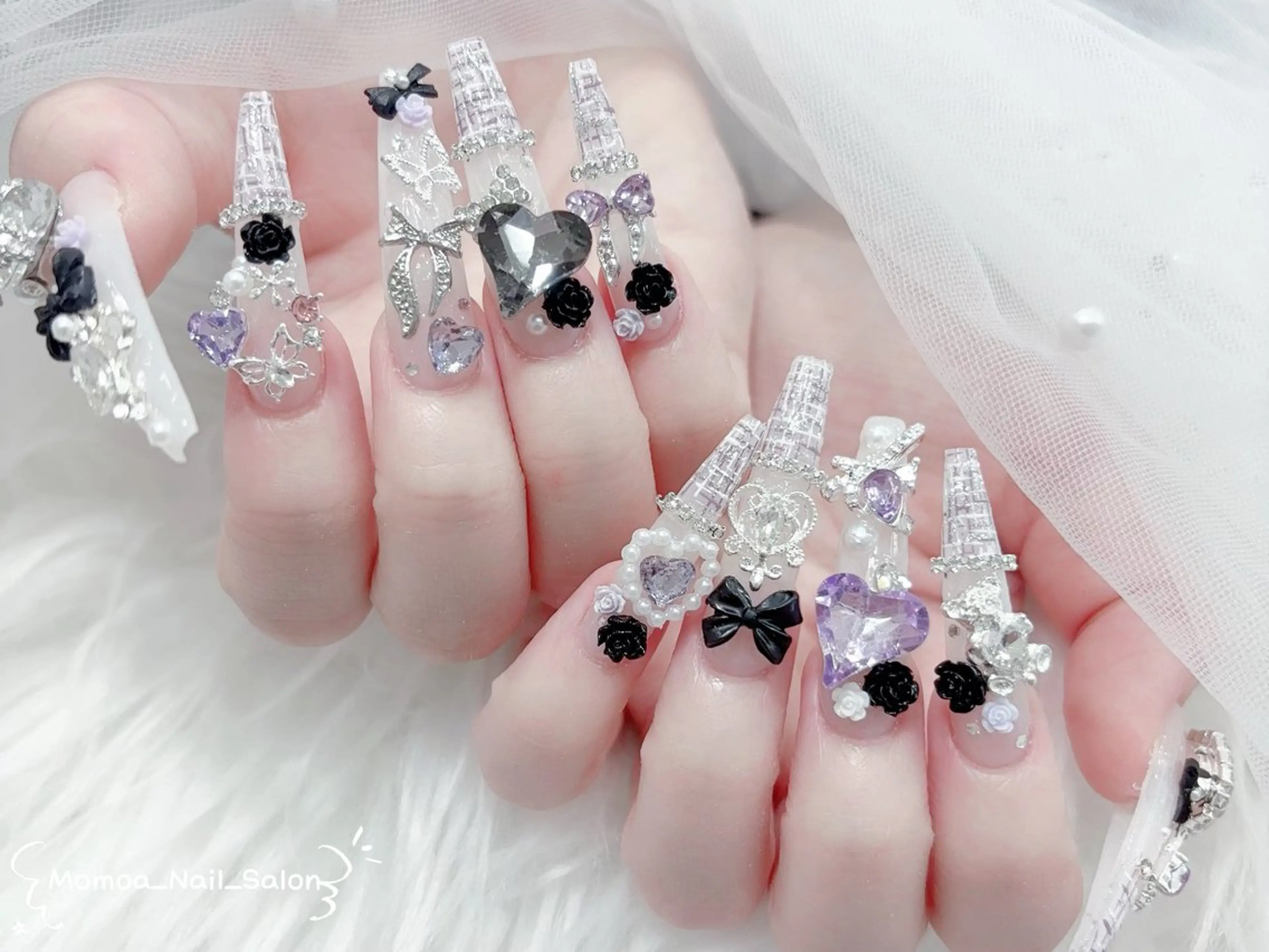 ネイル キラキラネイル 韓国ネイル スカルプネイル ハンドネイル MoMoA Nail ネイル長さ出し専門店のネイルデザイン