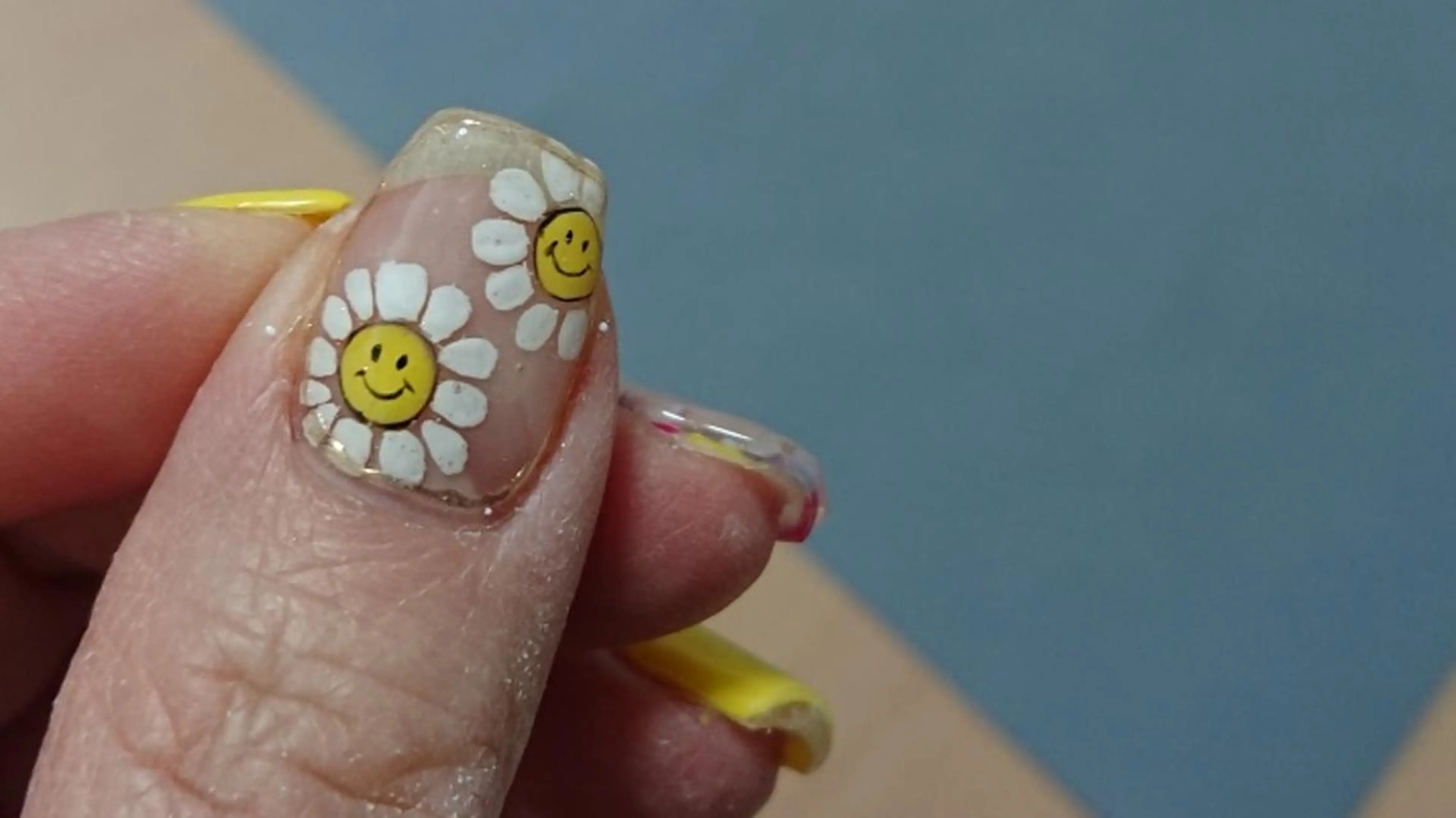 ネイル フラワーネイル shellnail さなえのネイルデザイン