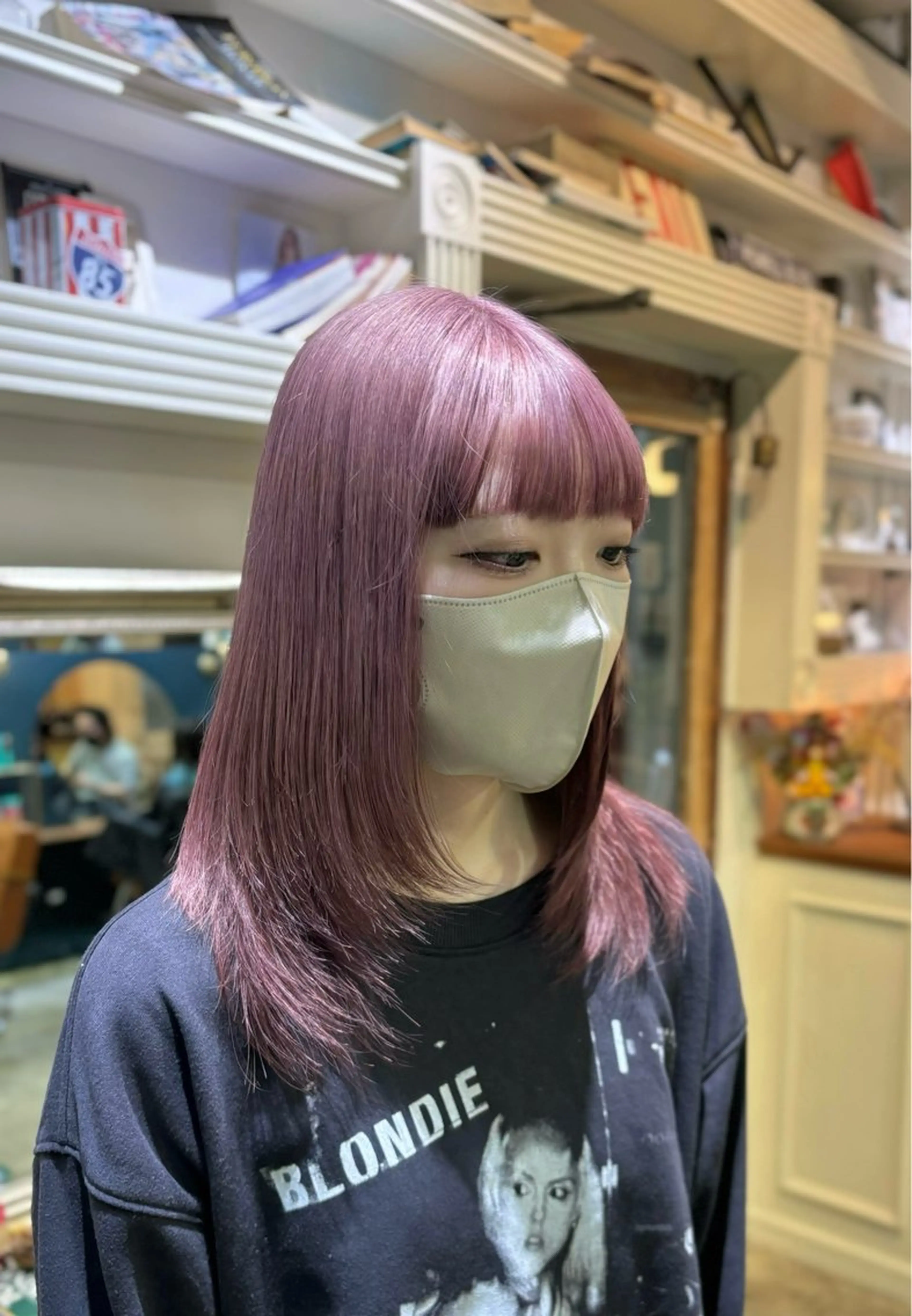 セミロング カラー ヘアアレンジ Narumi 🧚‍♂️のマツエク・マツパデザイン